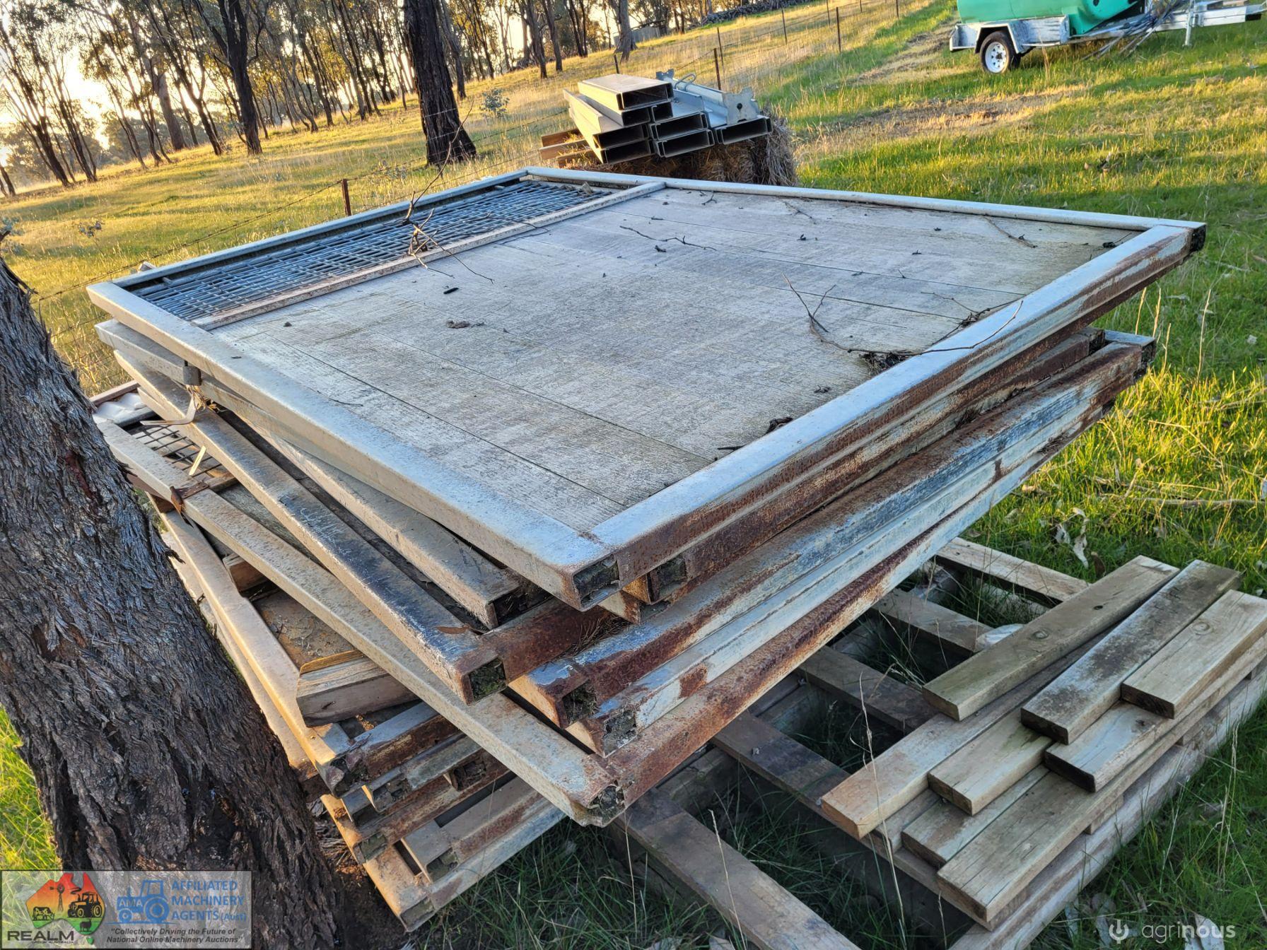 Horse Yard Stall Gates - photo 3