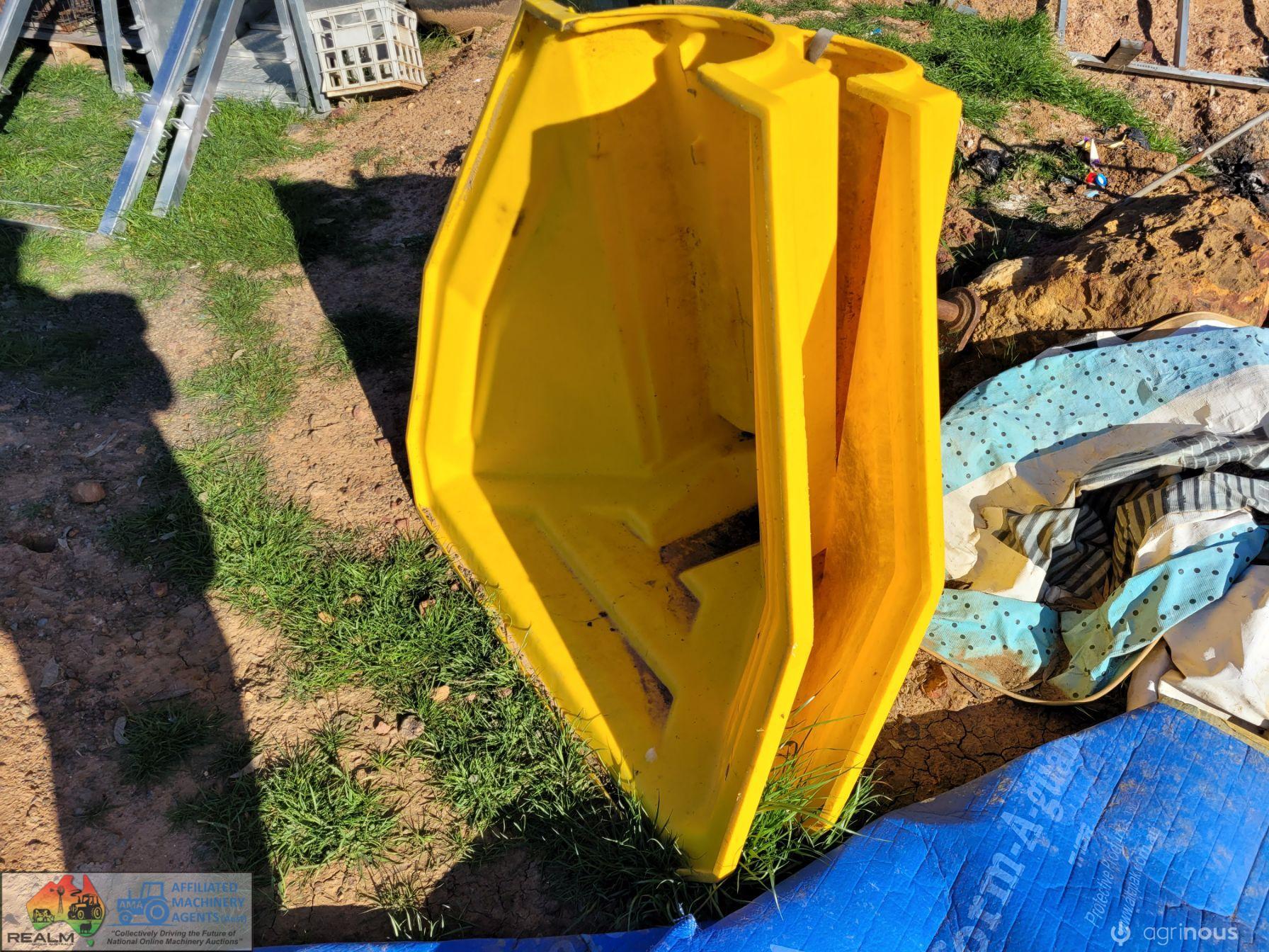 Plastic Auger Hopper x1 - photo 4