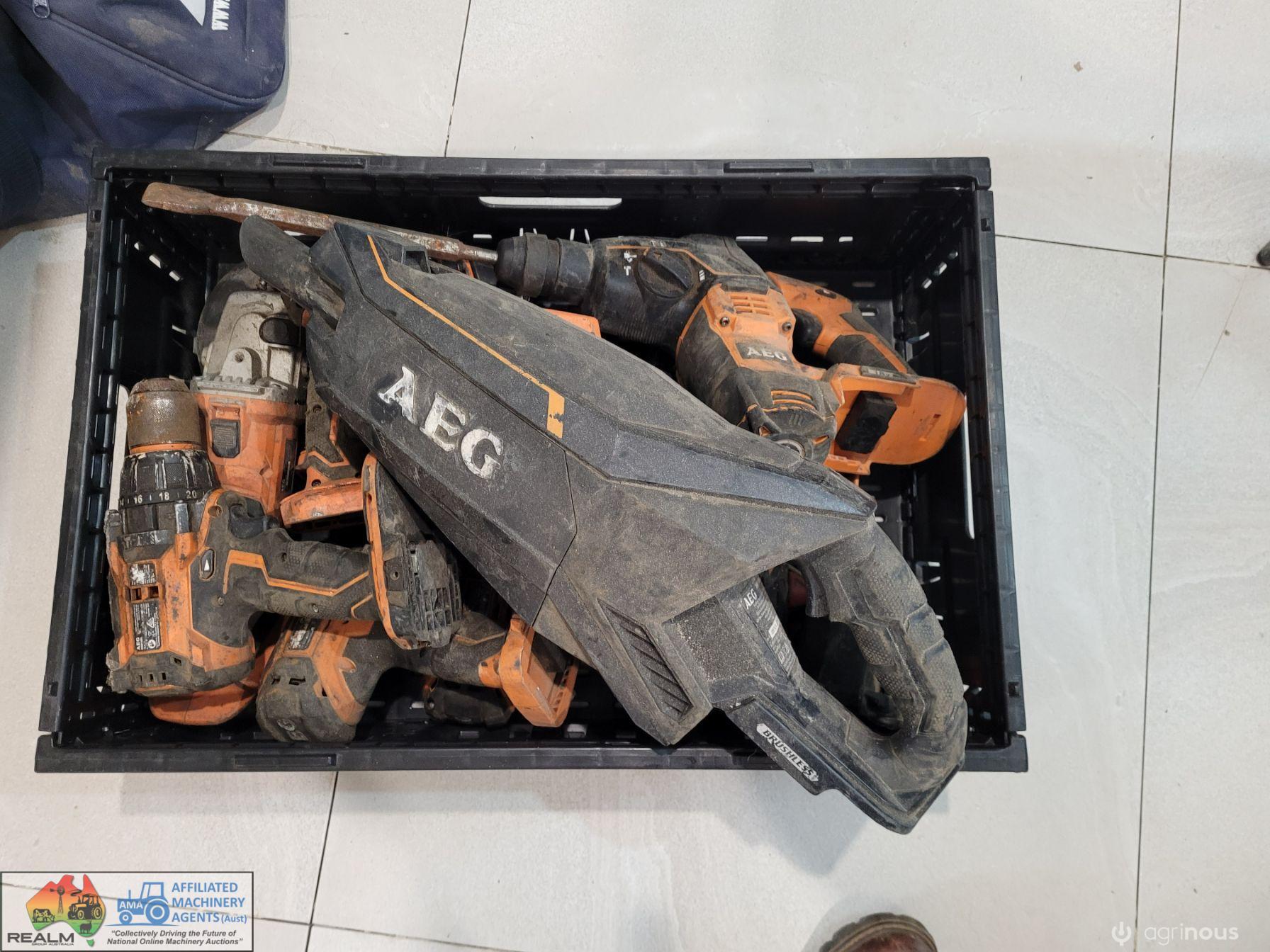 AEG 18v Cordless Tools - photo 6