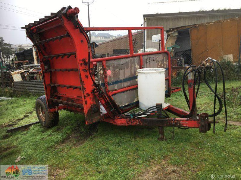 Pacmick Sq. Bale Feedout Cart - photo 6