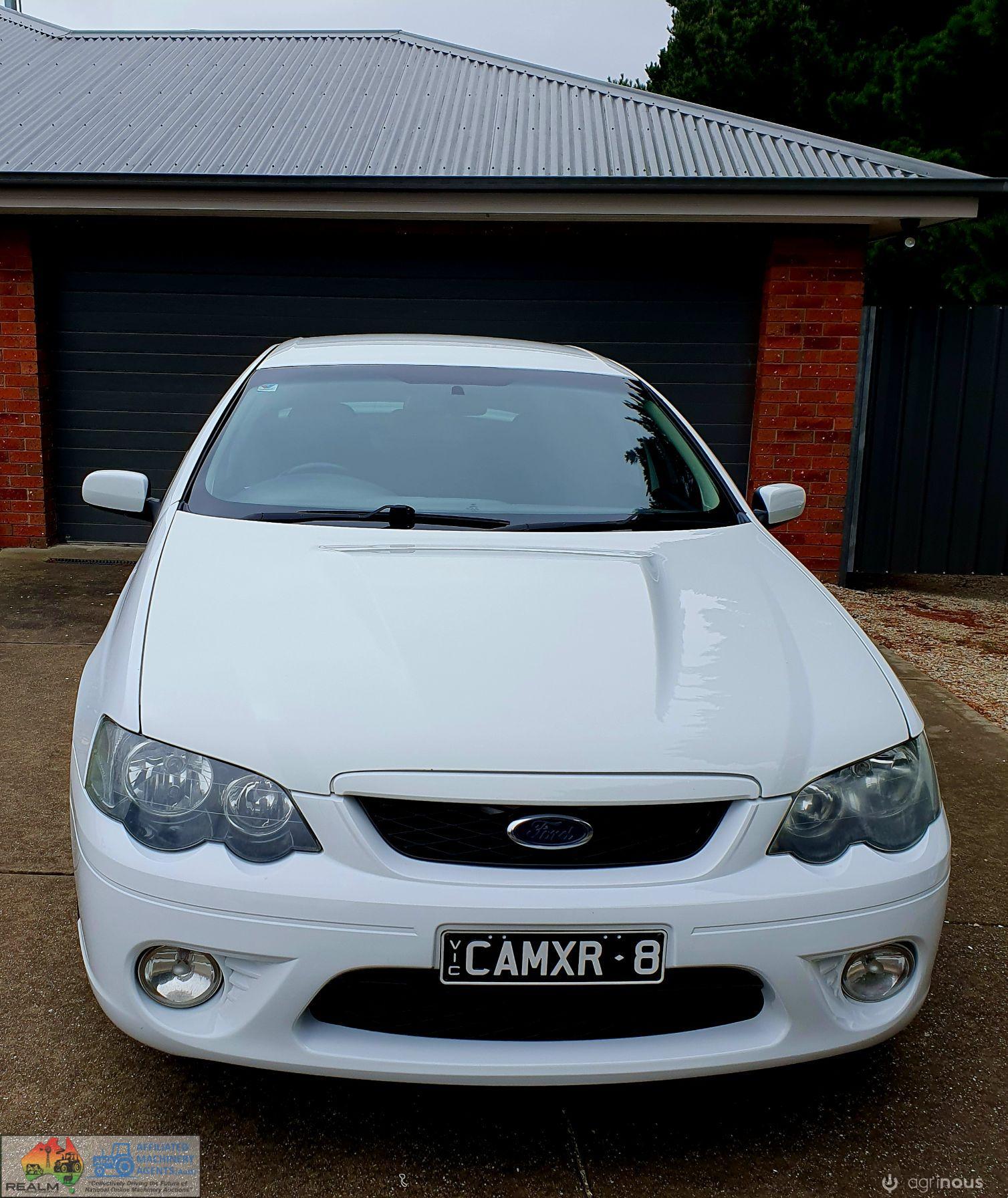 2004 Ford BA Falcon XR8 (ex-pursuit car) - photo 16