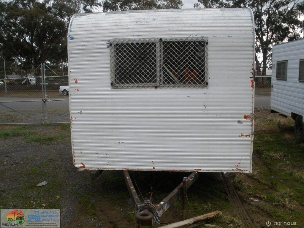 Tandem Axle Site Van - photo 13