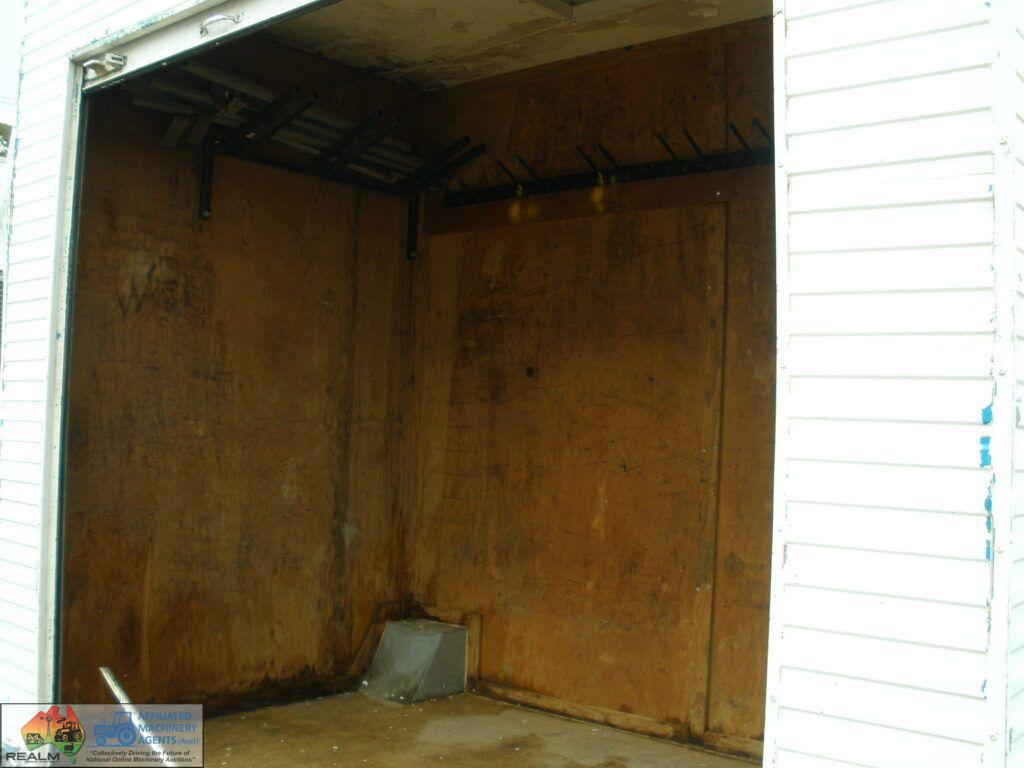 Tandem Axle Site Van - photo 8