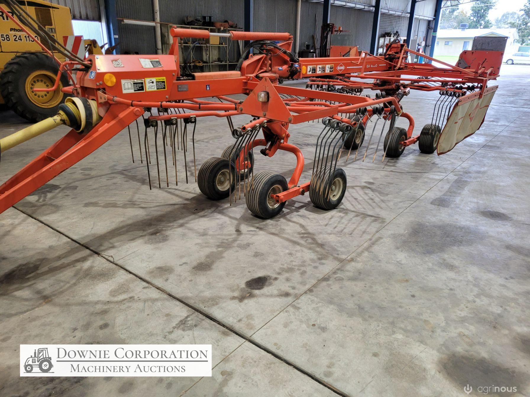 Kuhn GA-6000 Twin Rotor Hay Rake