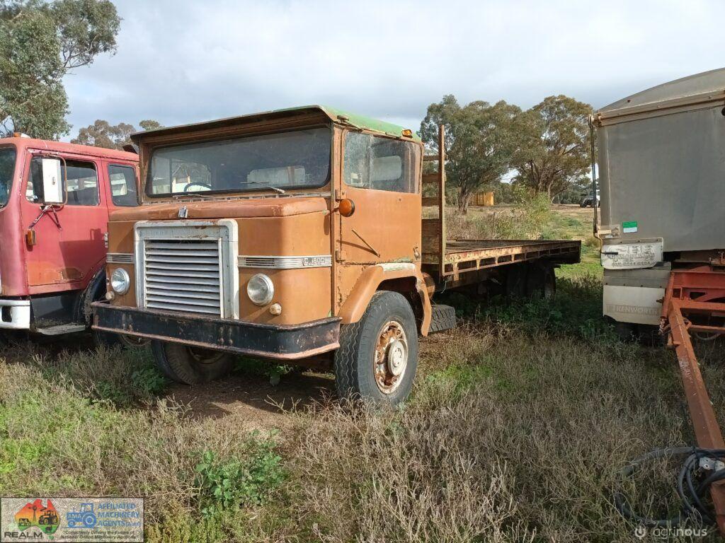 Acco C-1800 Diesel Tray Truck - photo 8