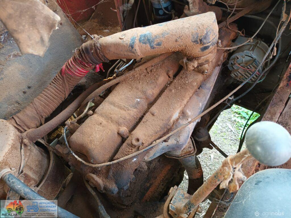 Acco C-1800 Diesel Tray Truck - photo 3