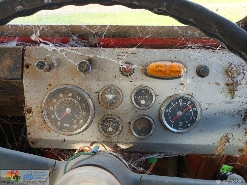 Acco C-1800 Diesel Tray Truck - photo 2
