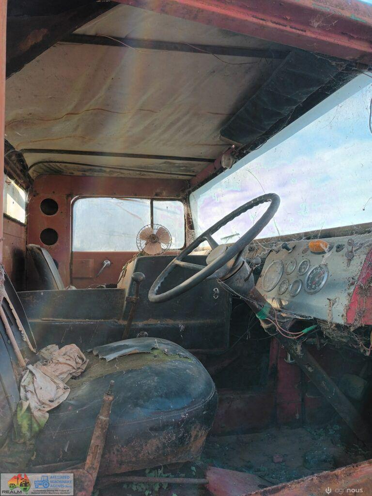 Acco C-1800 Diesel Tray Truck