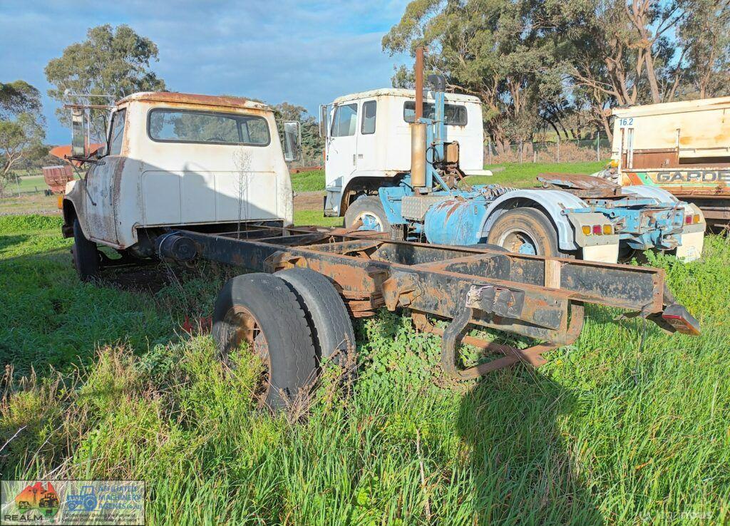 1974 Dodge D5N 4750, 6cyl Petrol - photo 4