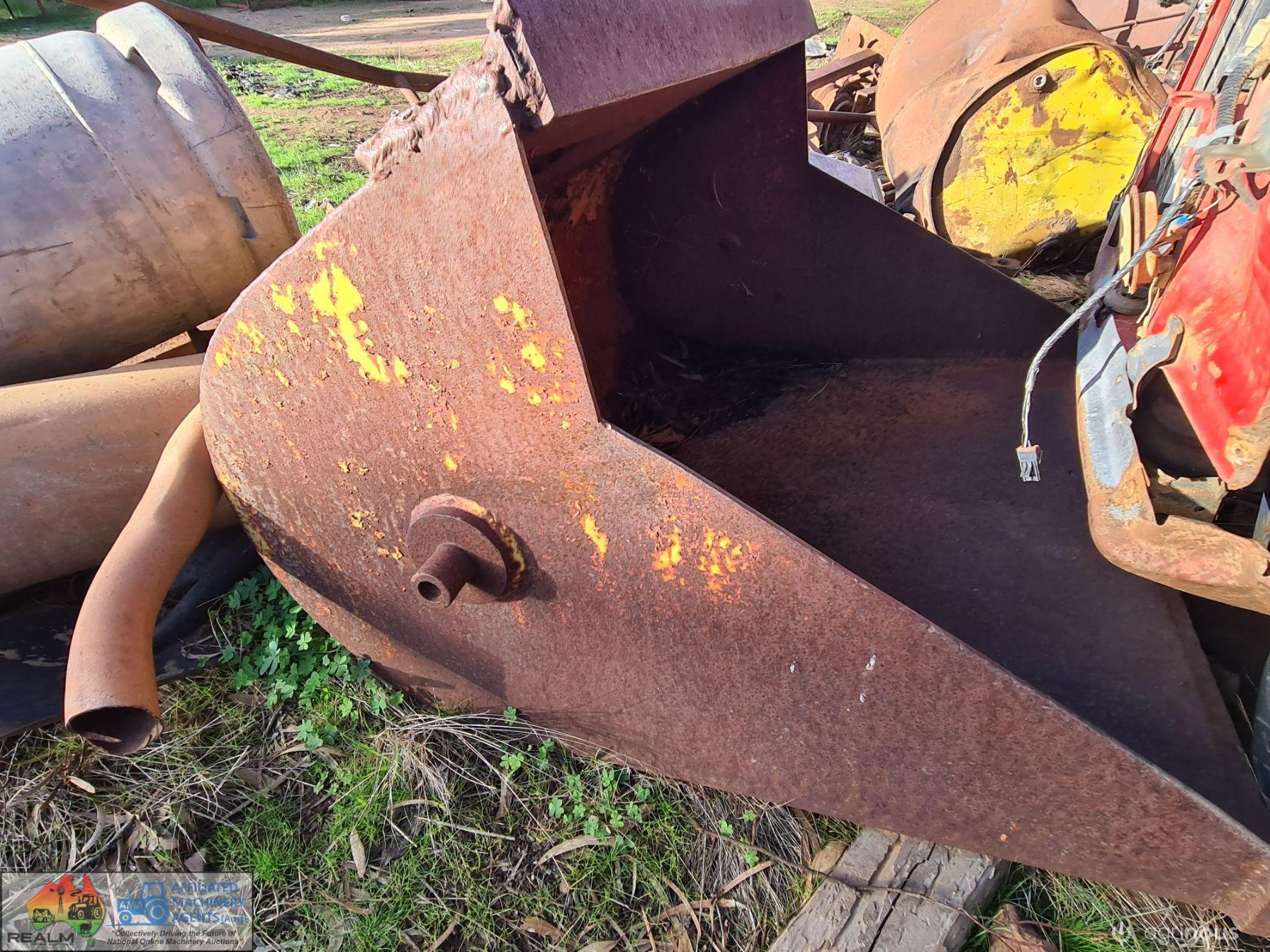 Front End Loader Assembly - photo 8