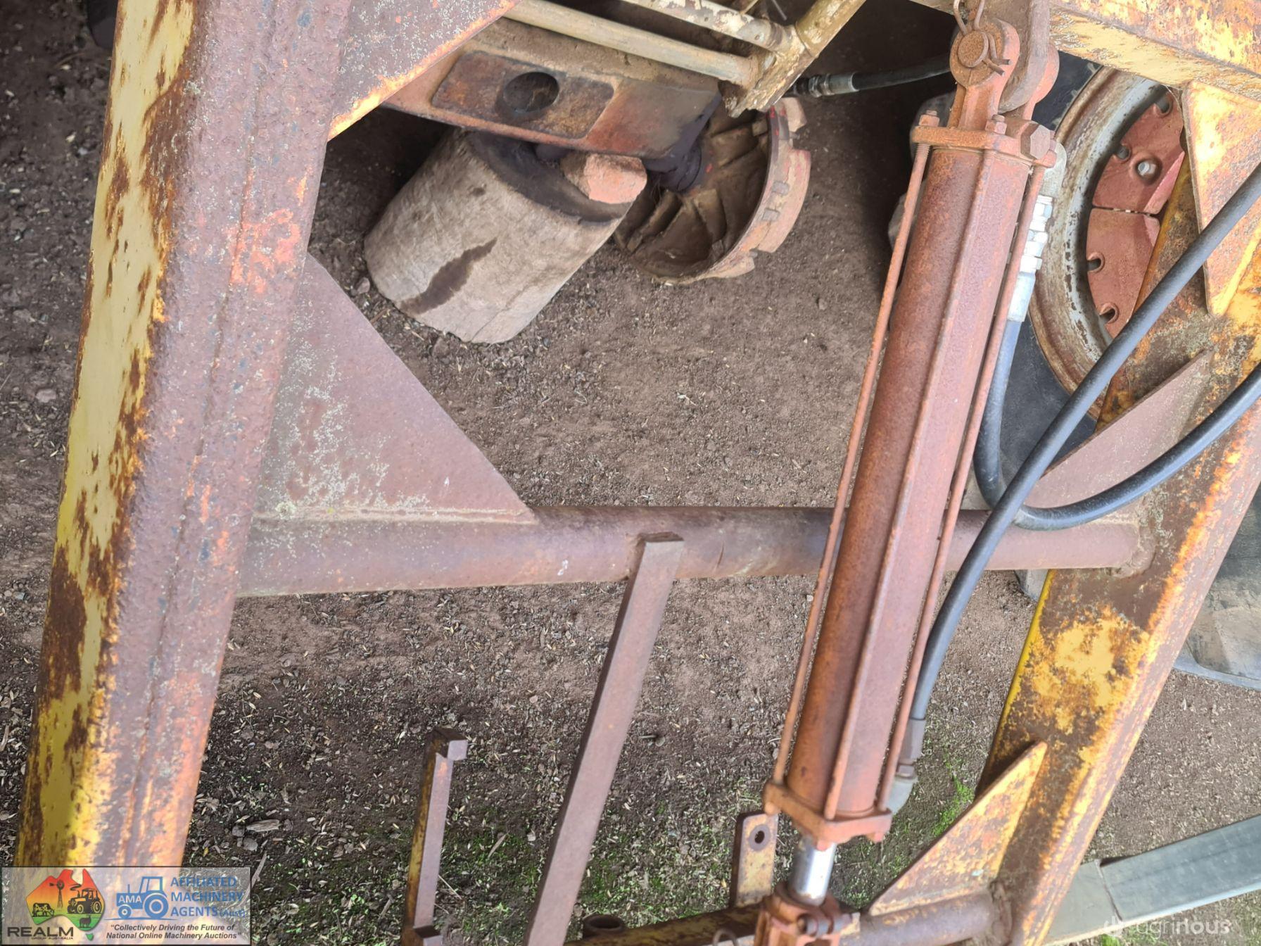 Front End Loader Assembly - photo 7