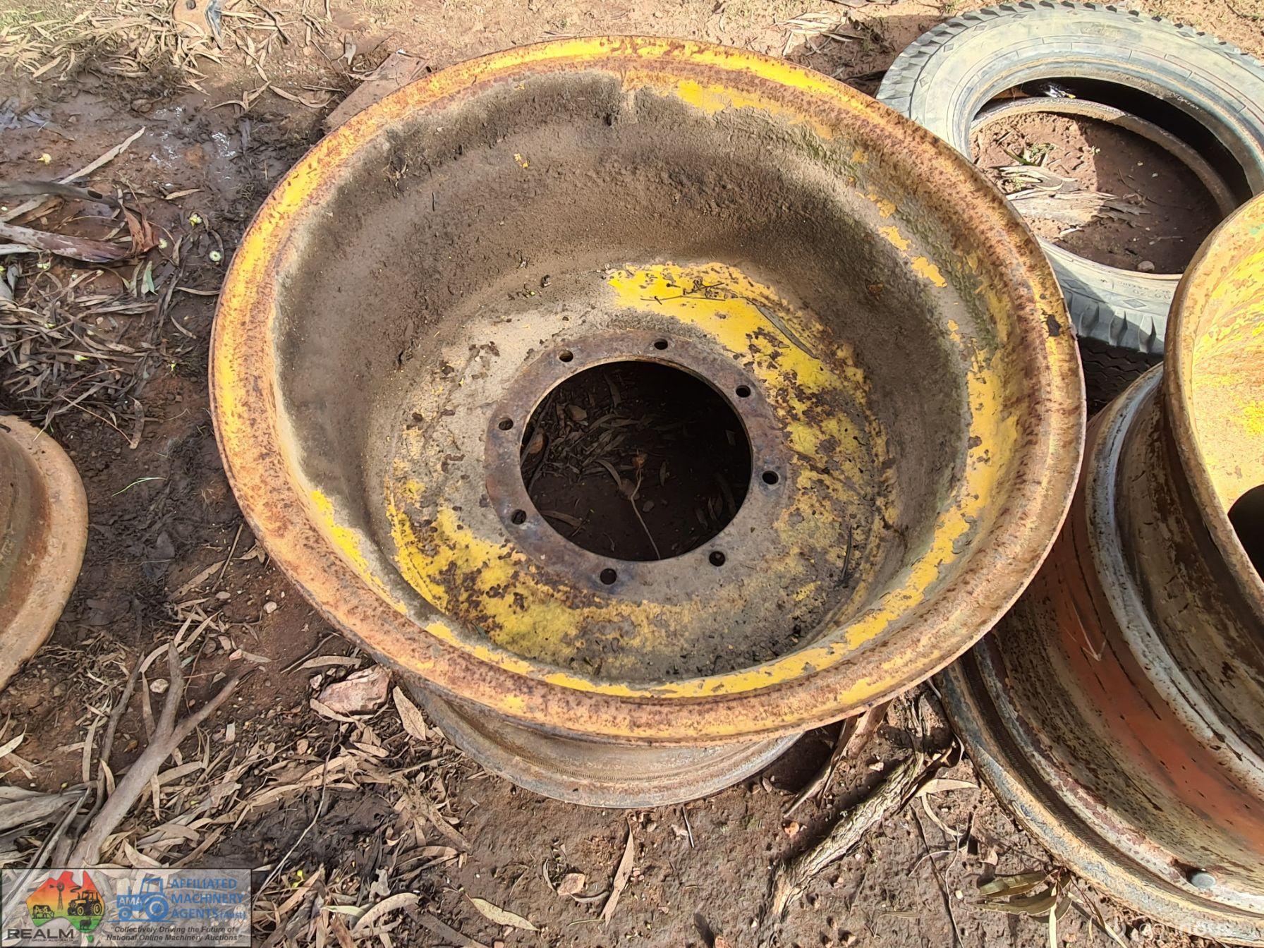 26" Steel Tractor Rims (x2) - photo 3
