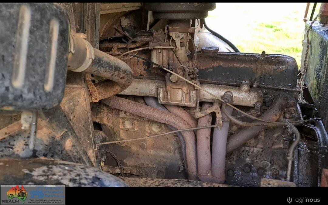 Bedford Truck 300 Petrol Engine - photo 2