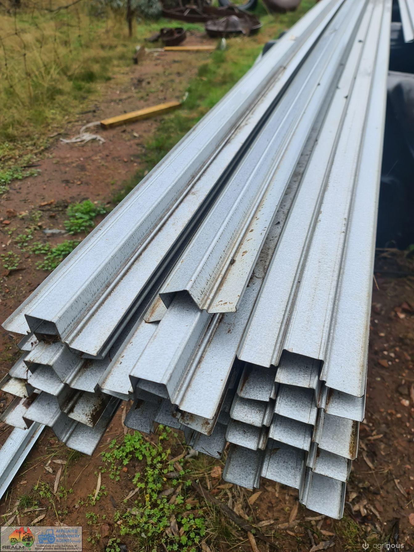 20x 7.2m Lengths of New Steel Top-Hat Battens - photo 3