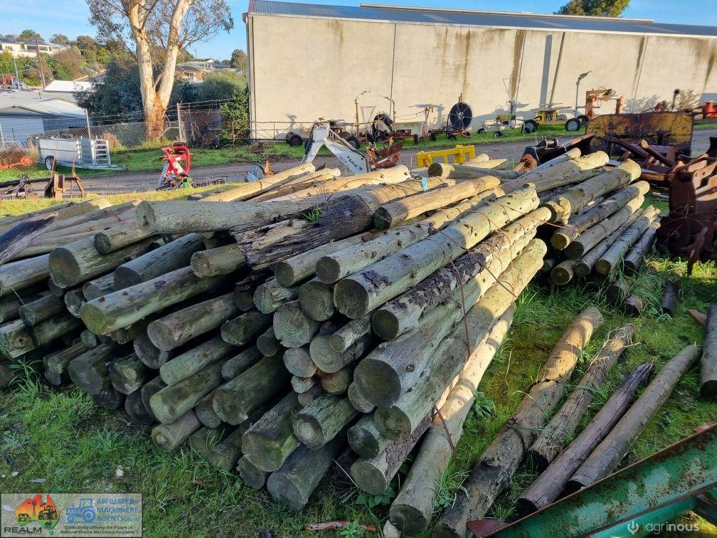 30x 8ft Treated Pine Posts (No.1) - photo 3