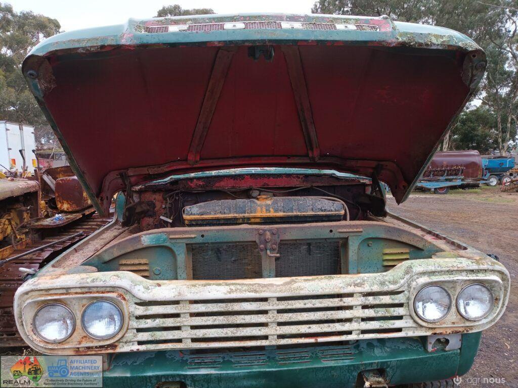 Ford F600 Tray Truck - photo 2