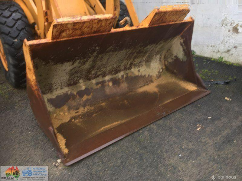 Case W-14 Articulated 4WD Industrial Loader - photo 14