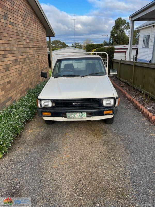 1984 Toyota Hilux 2WD (Low Kms) - photo 9