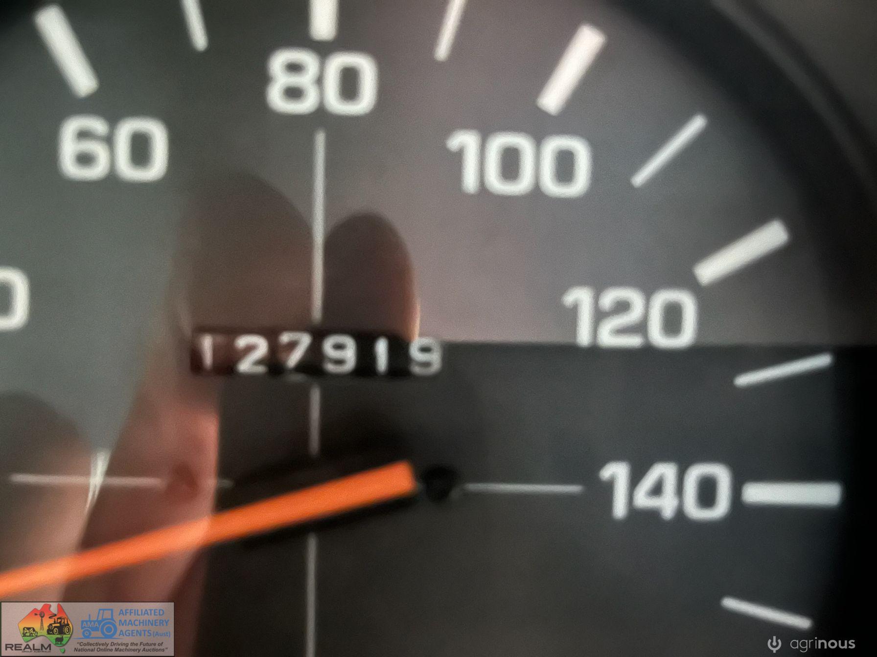 1984 Toyota Hilux 2WD (Low Kms) - photo 2