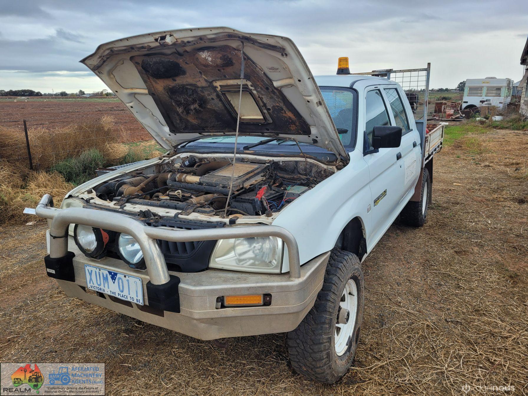2005 White Triton 4x4 Tray Ute - photo 7