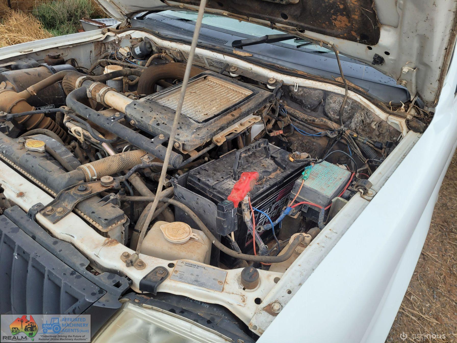2005 White Triton 4x4 Tray Ute - photo 9