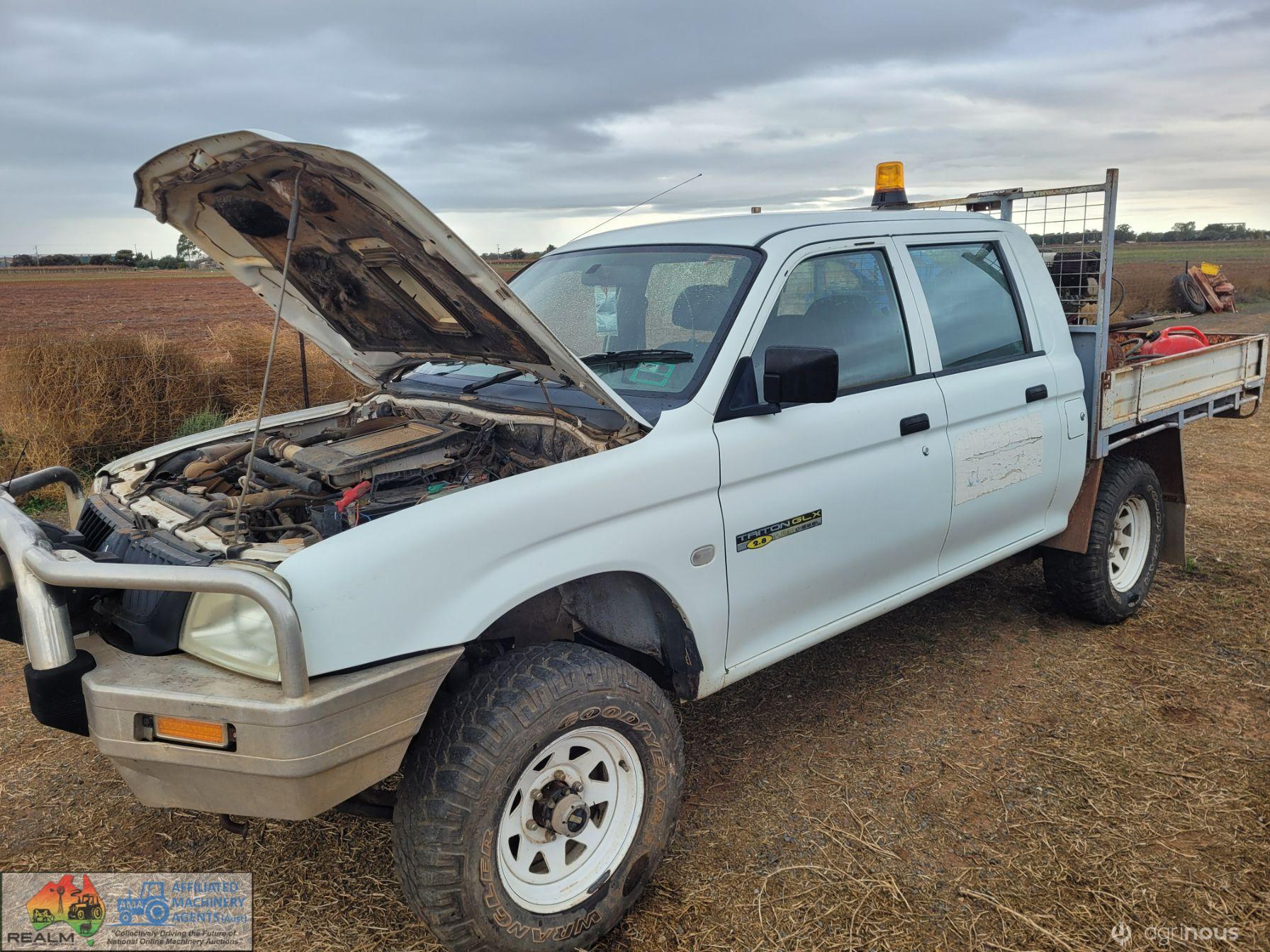 2005 White Triton 4x4 Tray Ute - photo 5