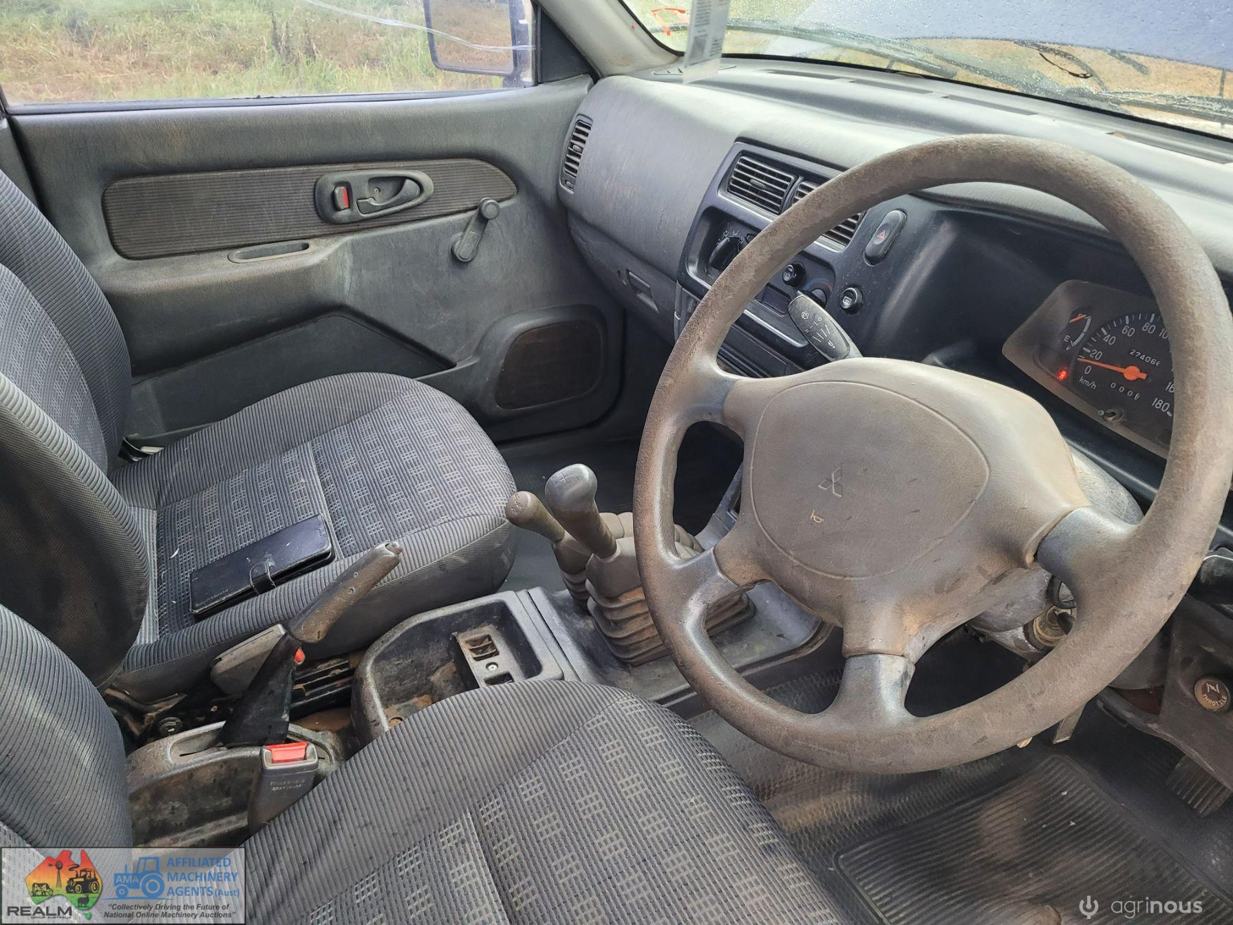 2005 Blue Triton 4x4 Dual Cab Ute - photo 10