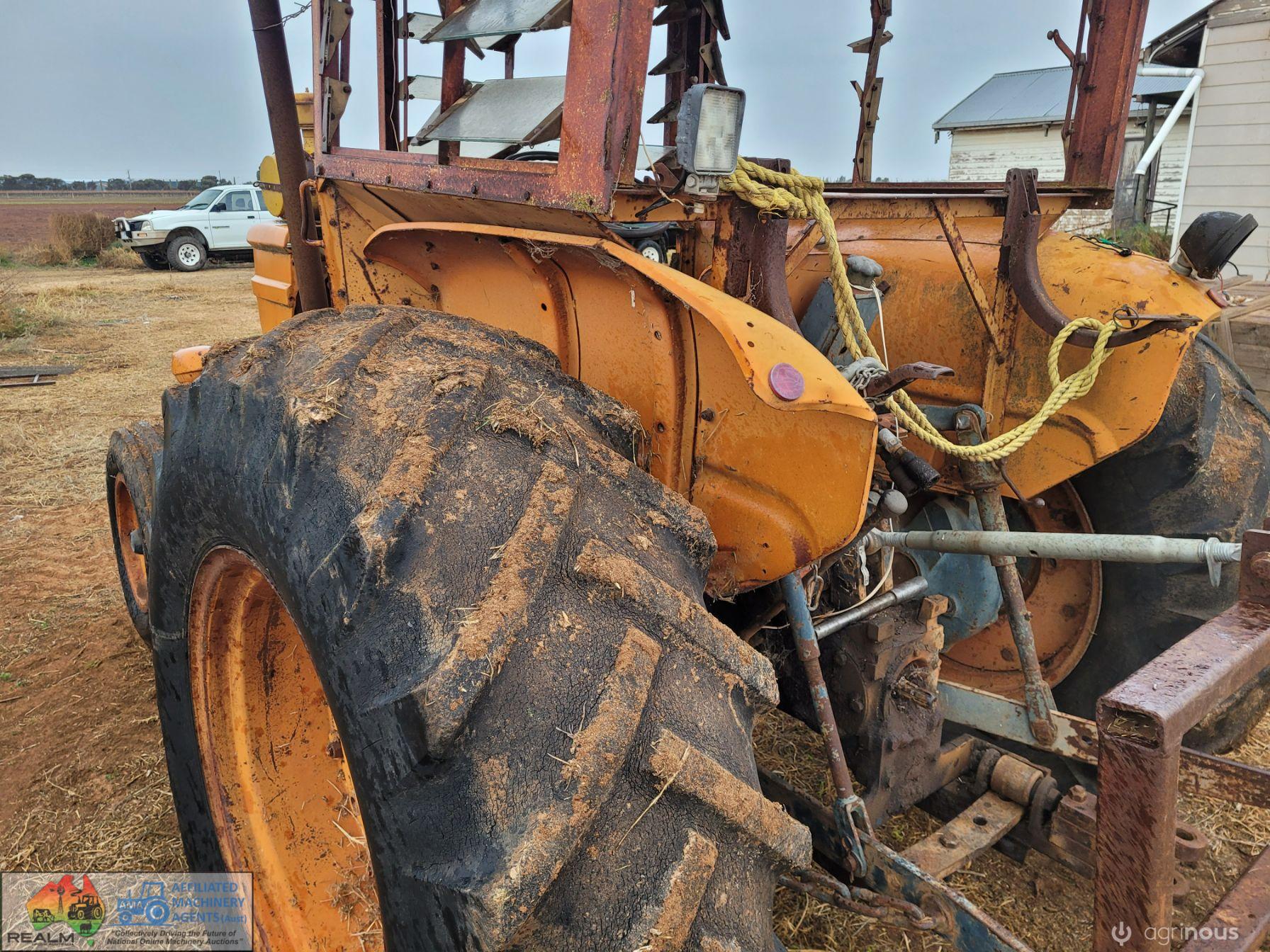Fiat DT-650 Tractor - photo 2
