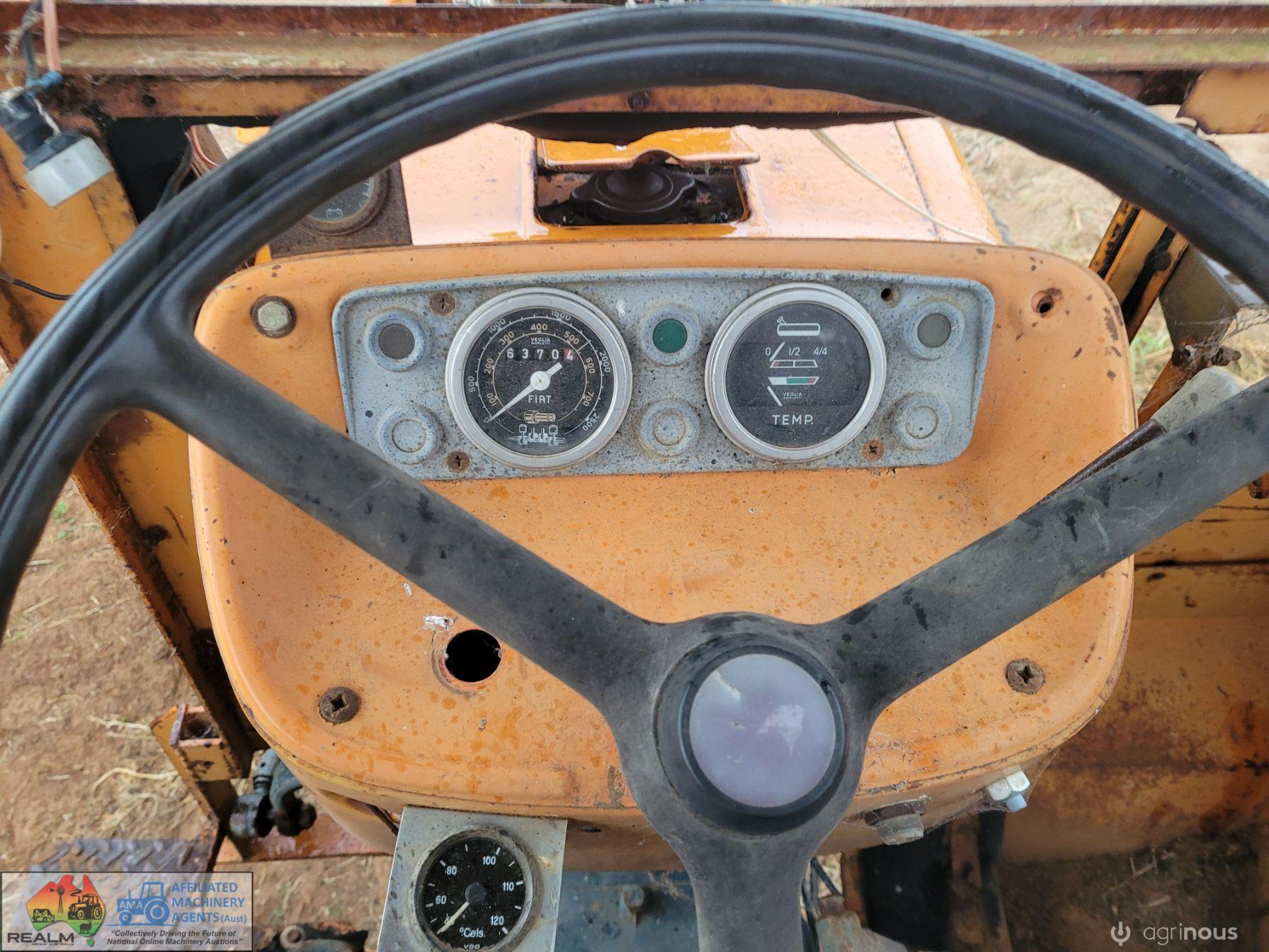 Fiat DT-650 Tractor - photo 5