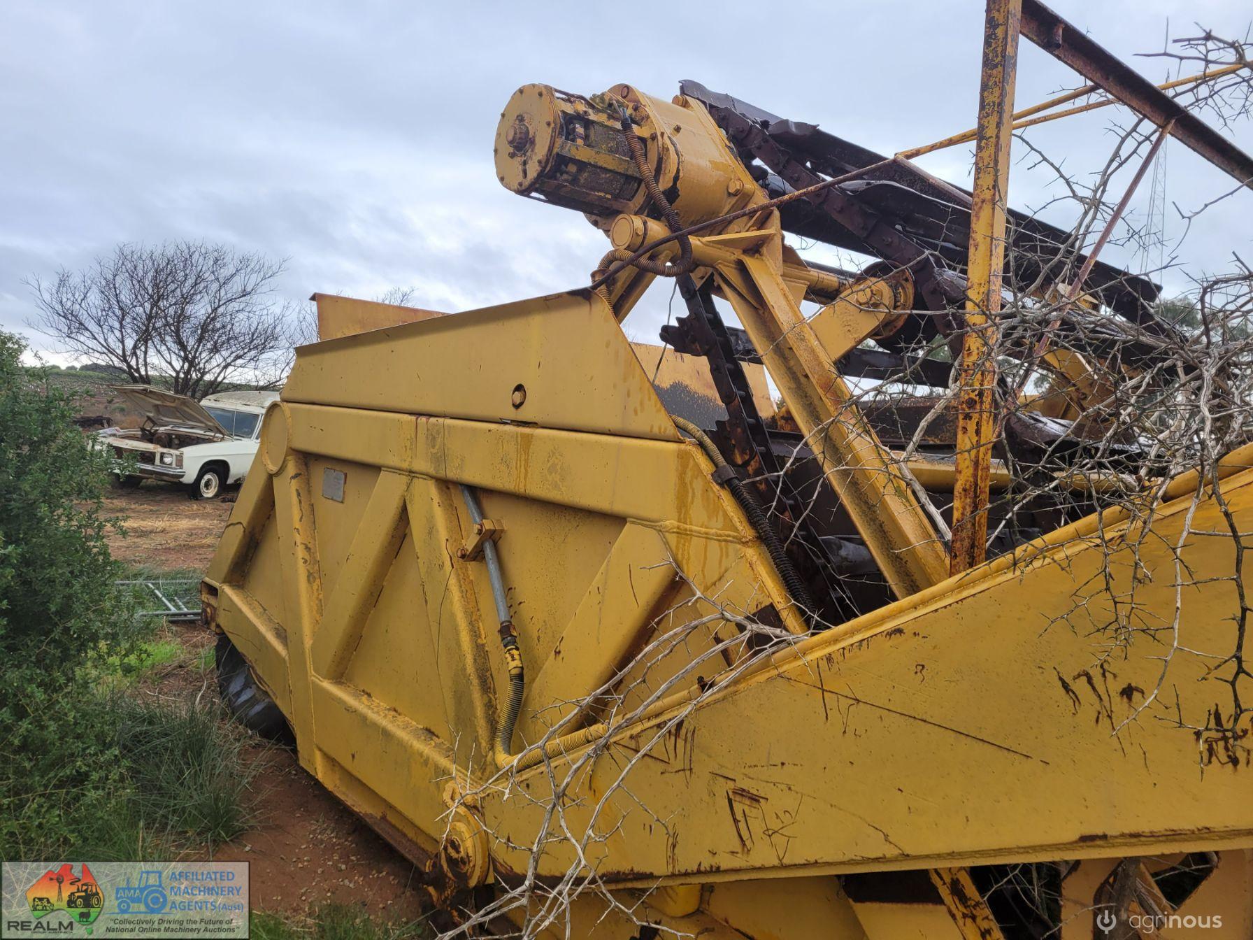 Wabco Excavating Scraper - photo 2
