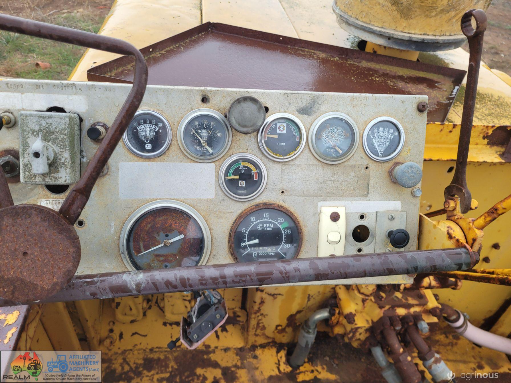 Wabco Excavating Scraper - photo 7
