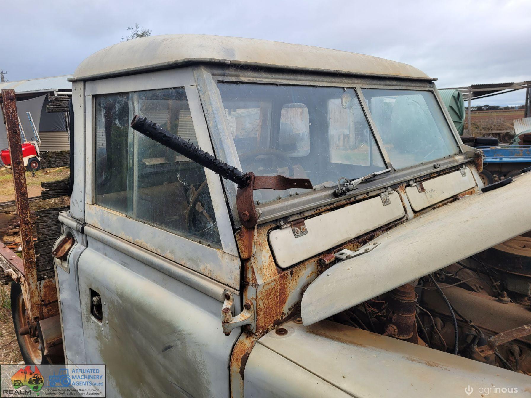 Series 1 Landrover (Body No. 3137) Very Original Condition - photo 7