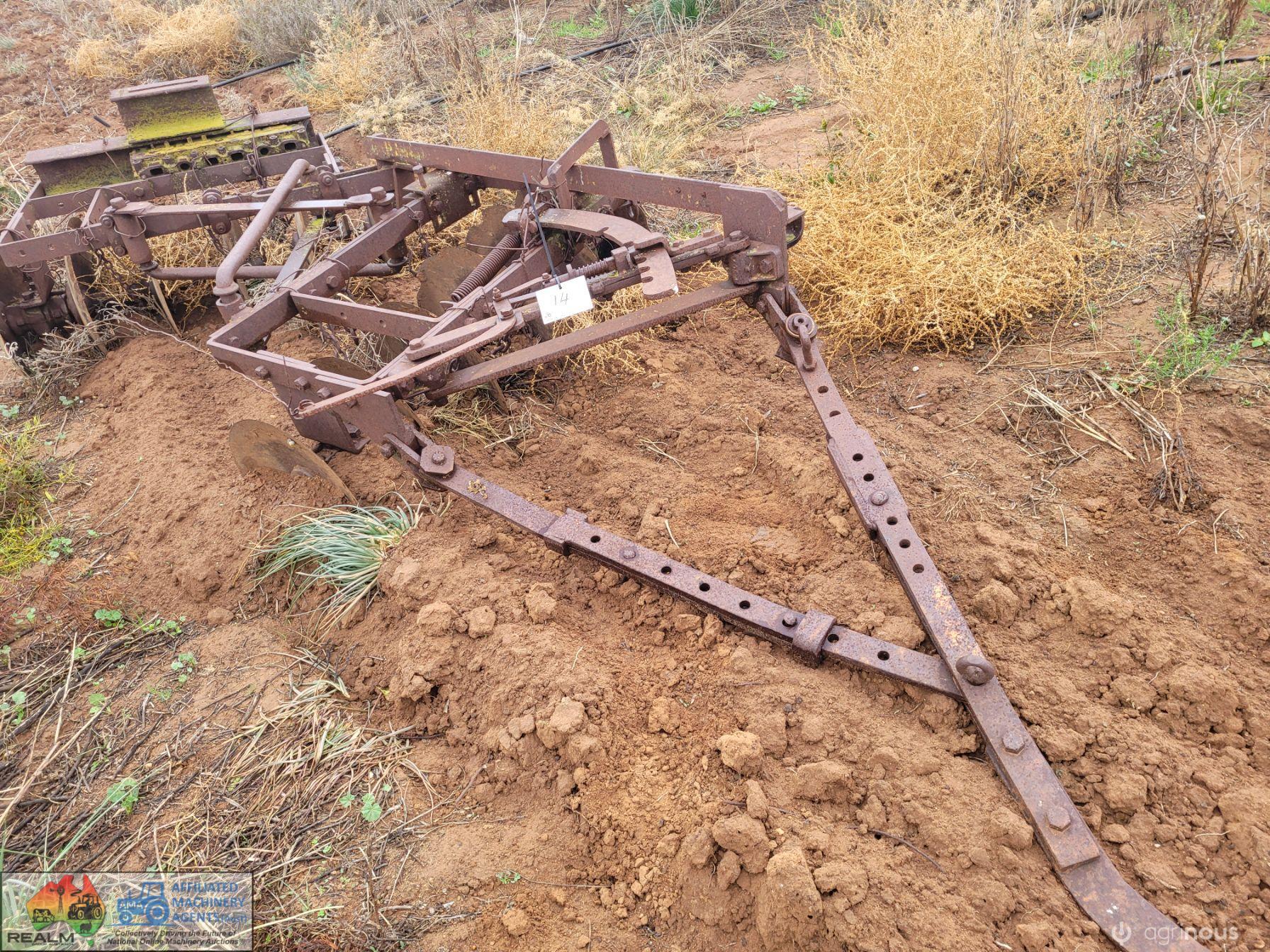 12 Plate Trailing Off-set Discs - photo 4