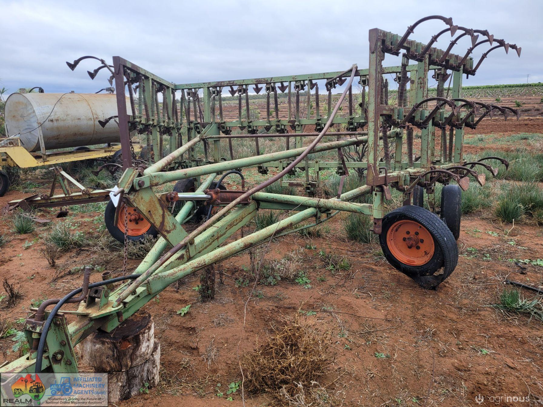 23ft John Shearer Field Span Cultivator - photo 3