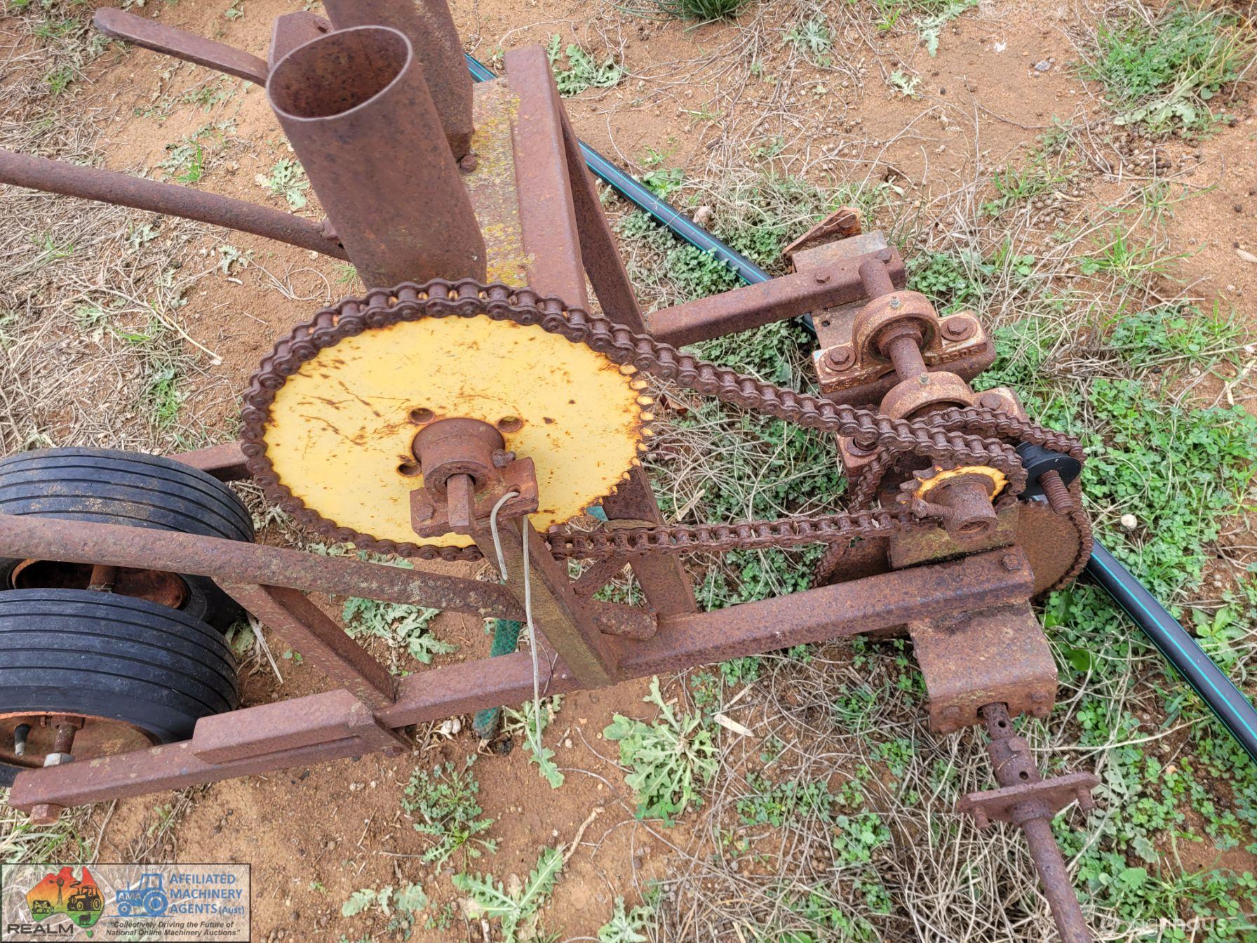 Vegie Twin Row Seeder - photo 4