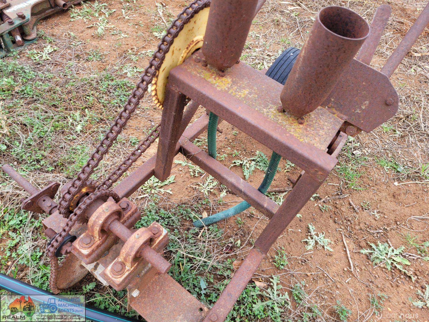 Vegie Twin Row Seeder