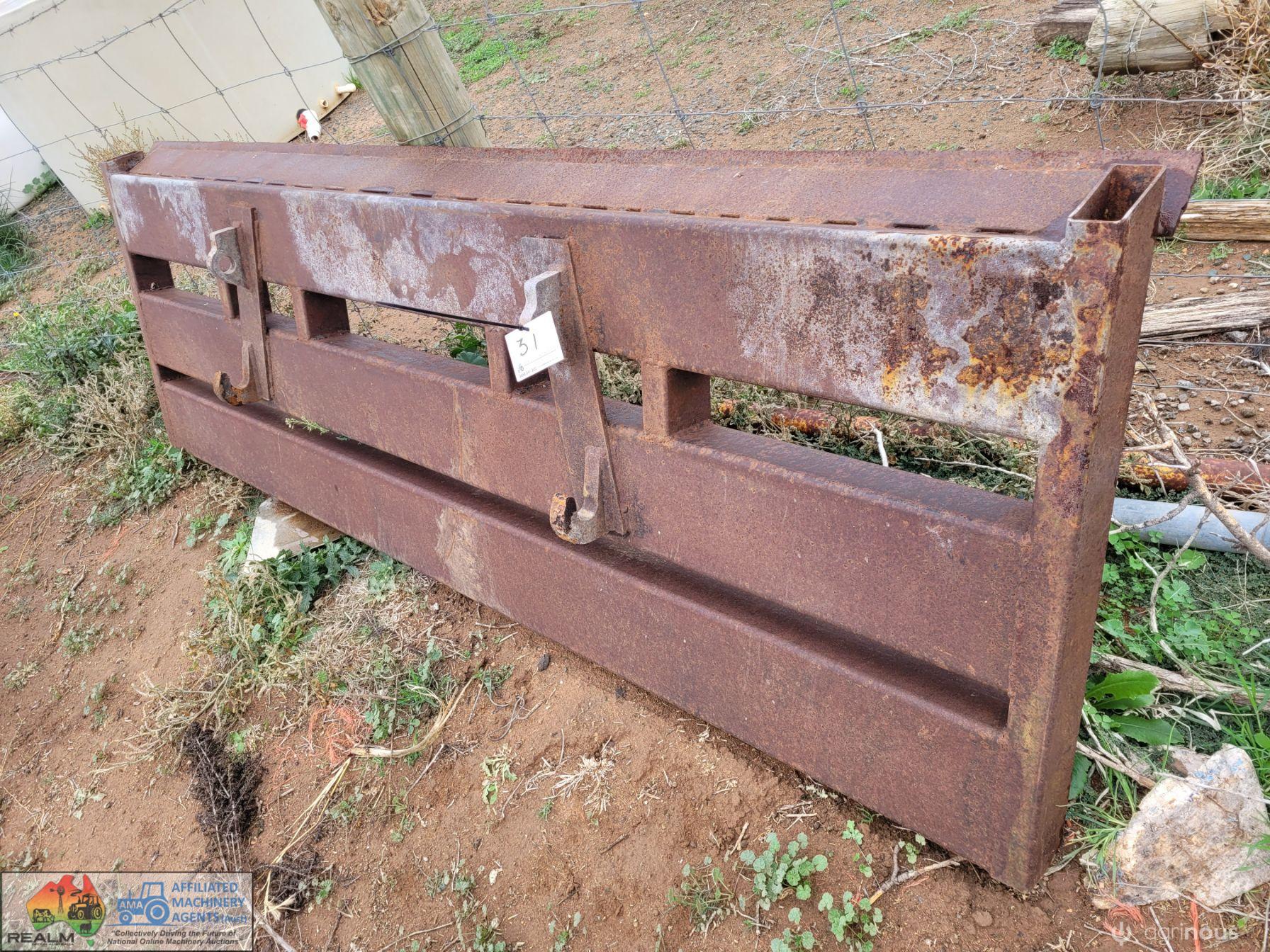 2.5m Solid Steel FEL Blade with Quick Hitch