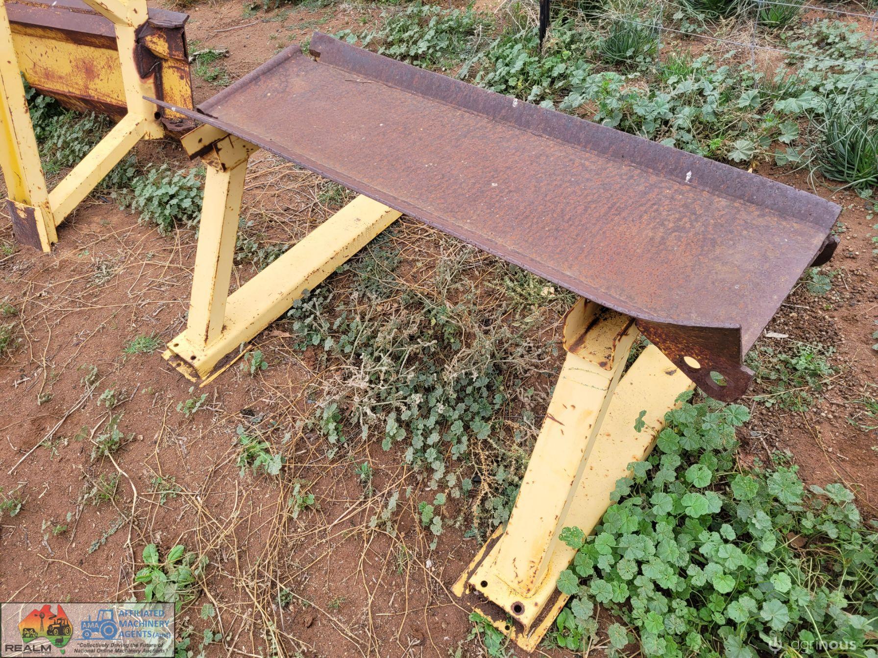 2x Solid Steel Workhorse/Platform Stands (4ft Long)