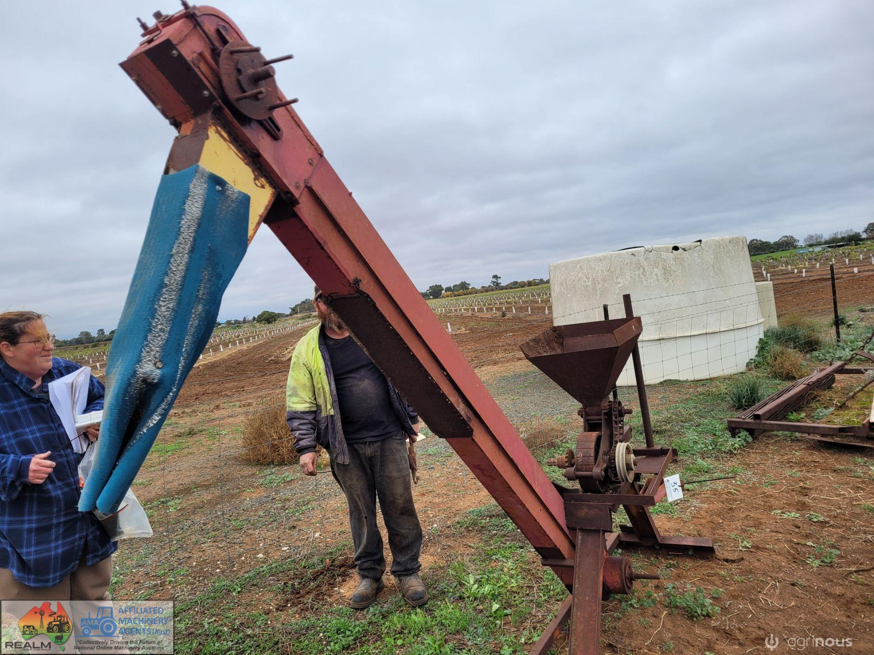 Grain Roller Mill with Elevator (turns over) - photo 2