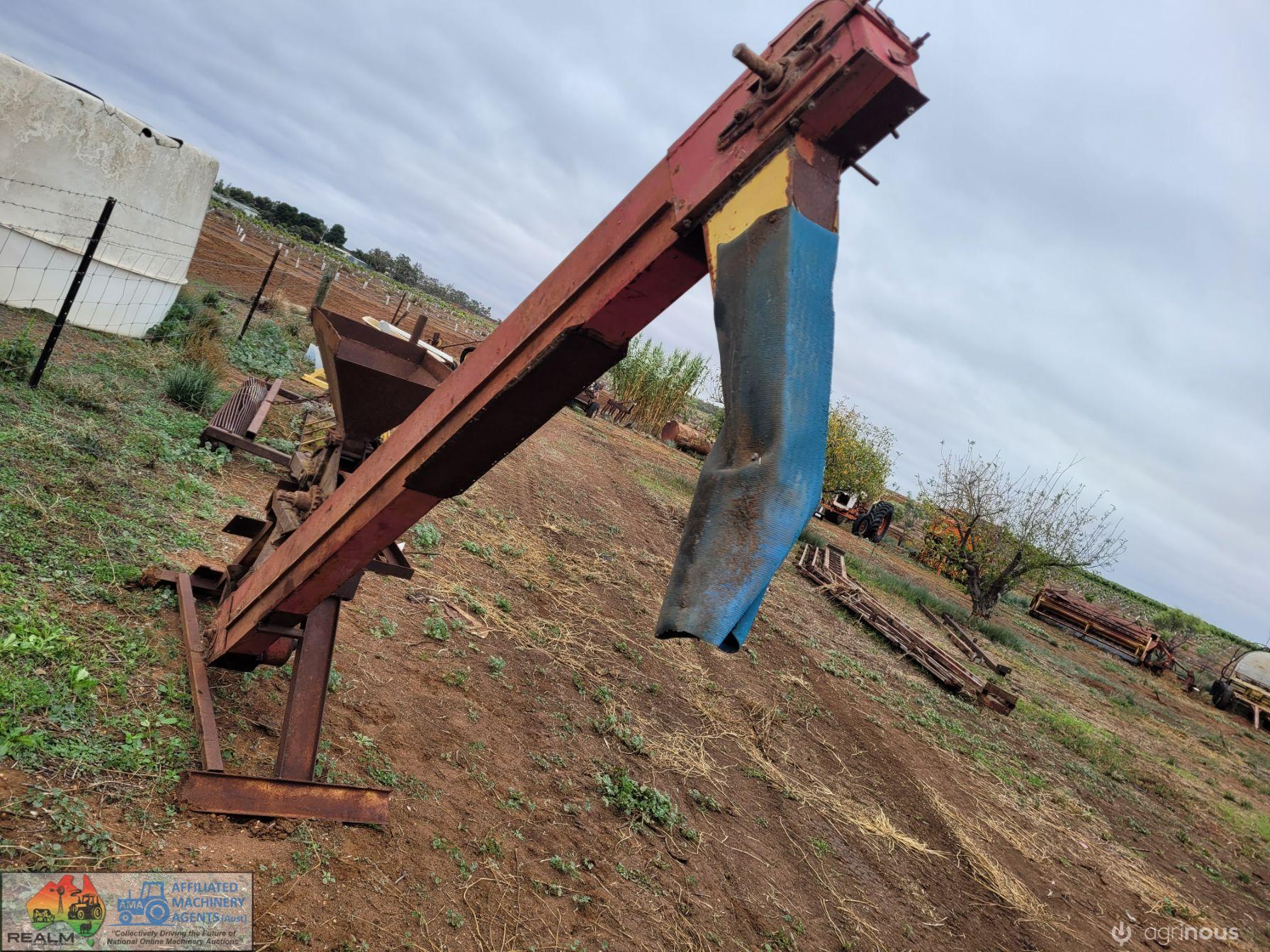 Grain Roller Mill with Elevator (turns over) - photo 4