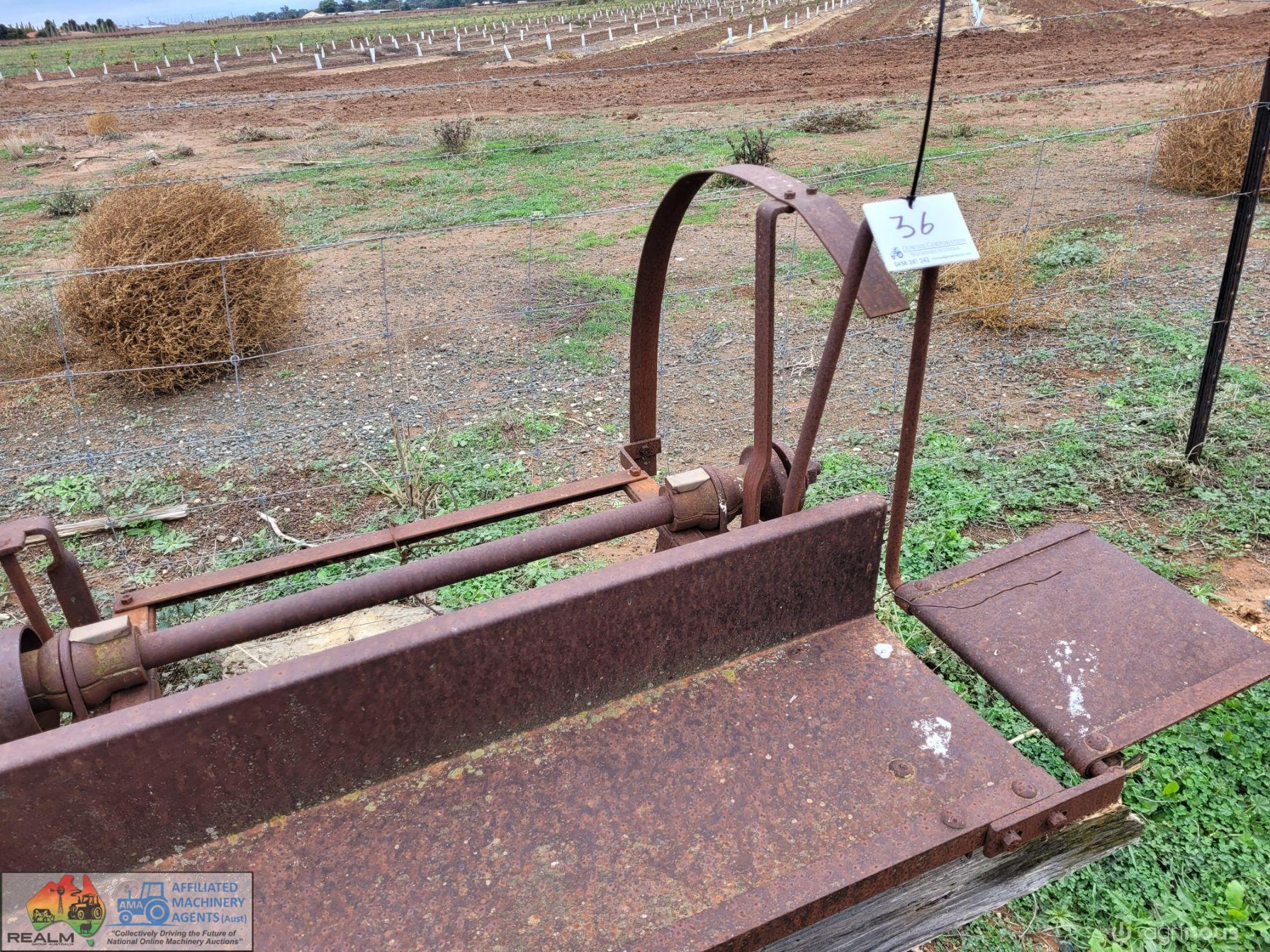 Sawbench Frame - photo 2