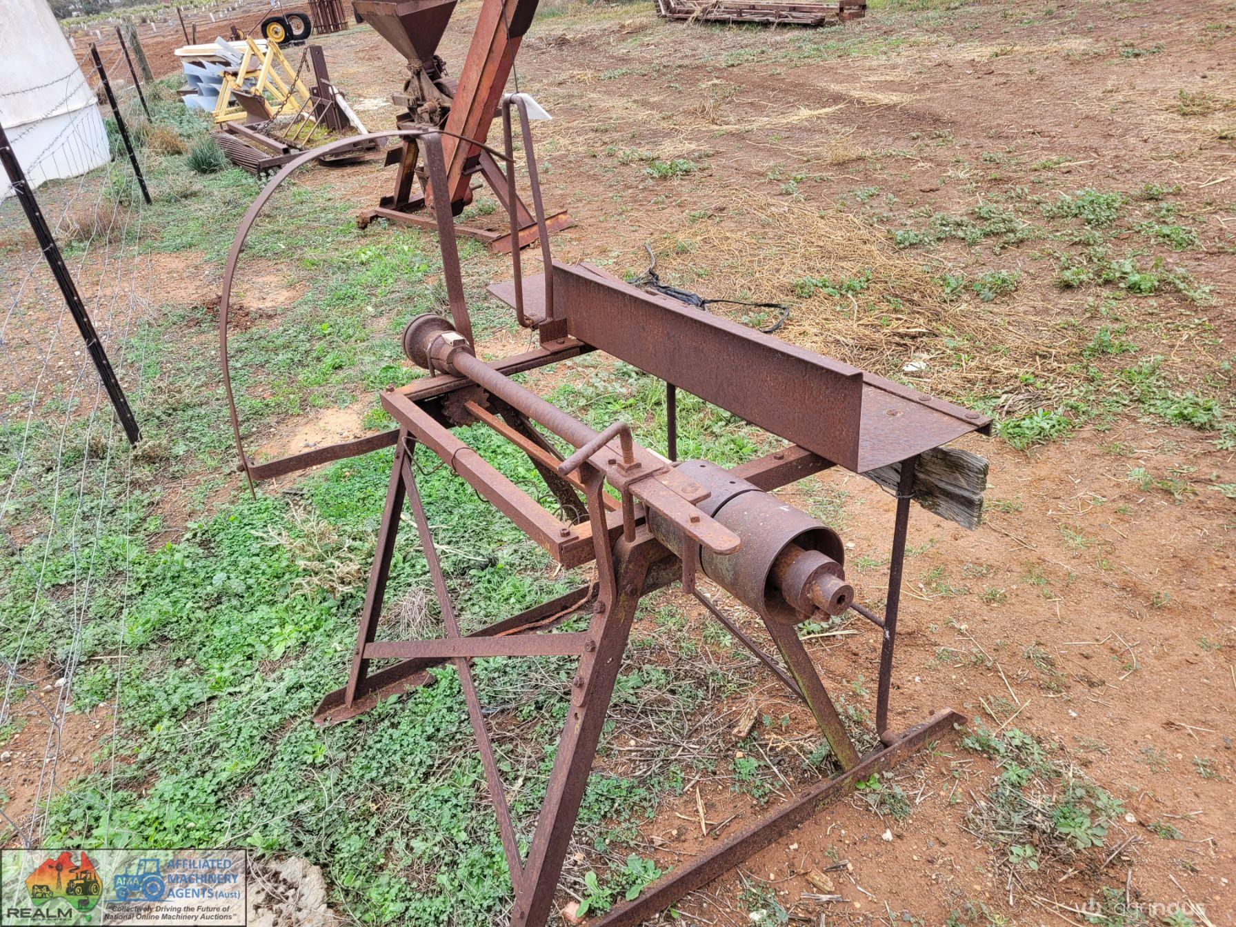 Sawbench Frame - photo 3