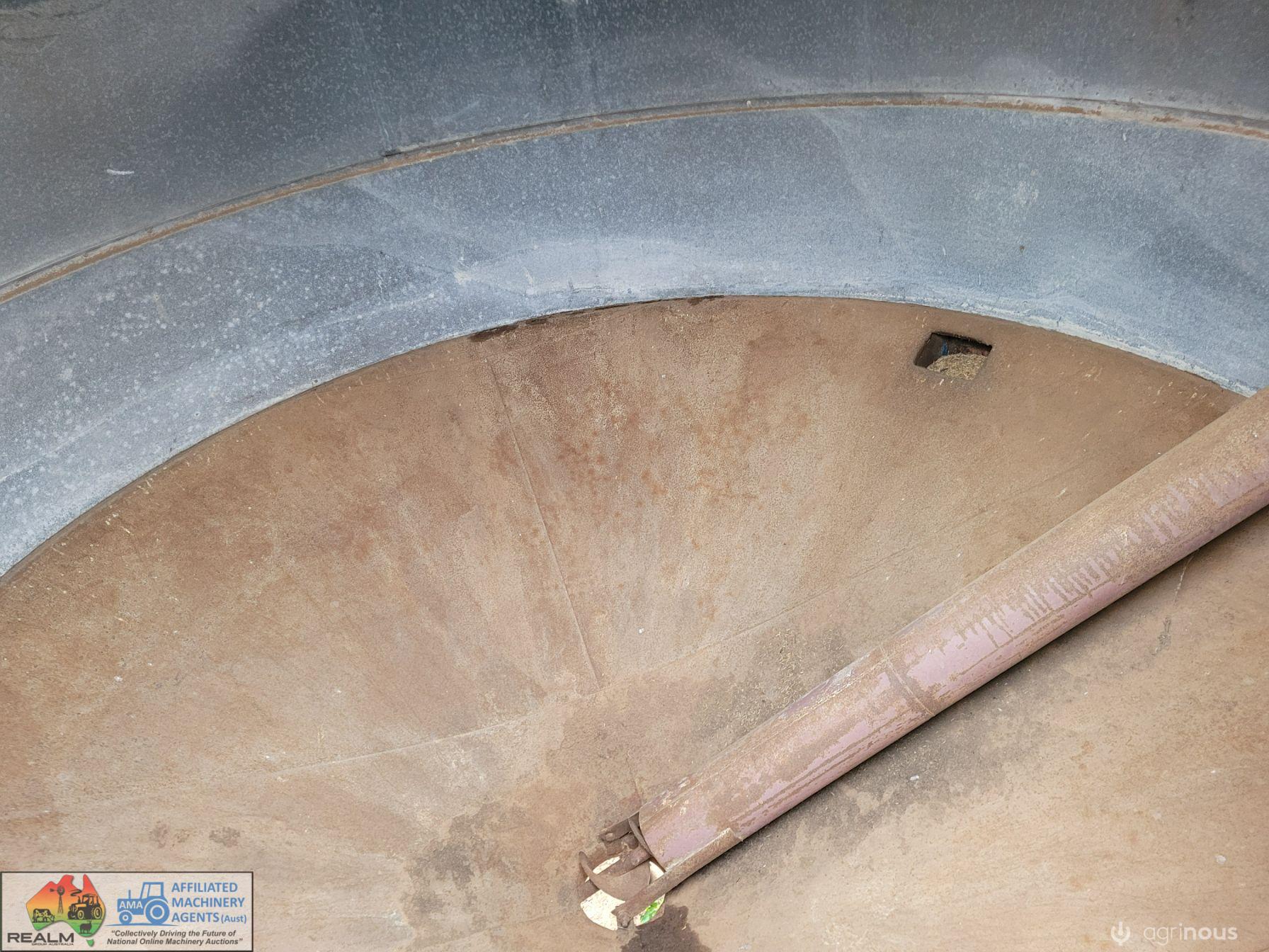 B.Keogh & Sons Fieldbin with PTO Auger - photo 7