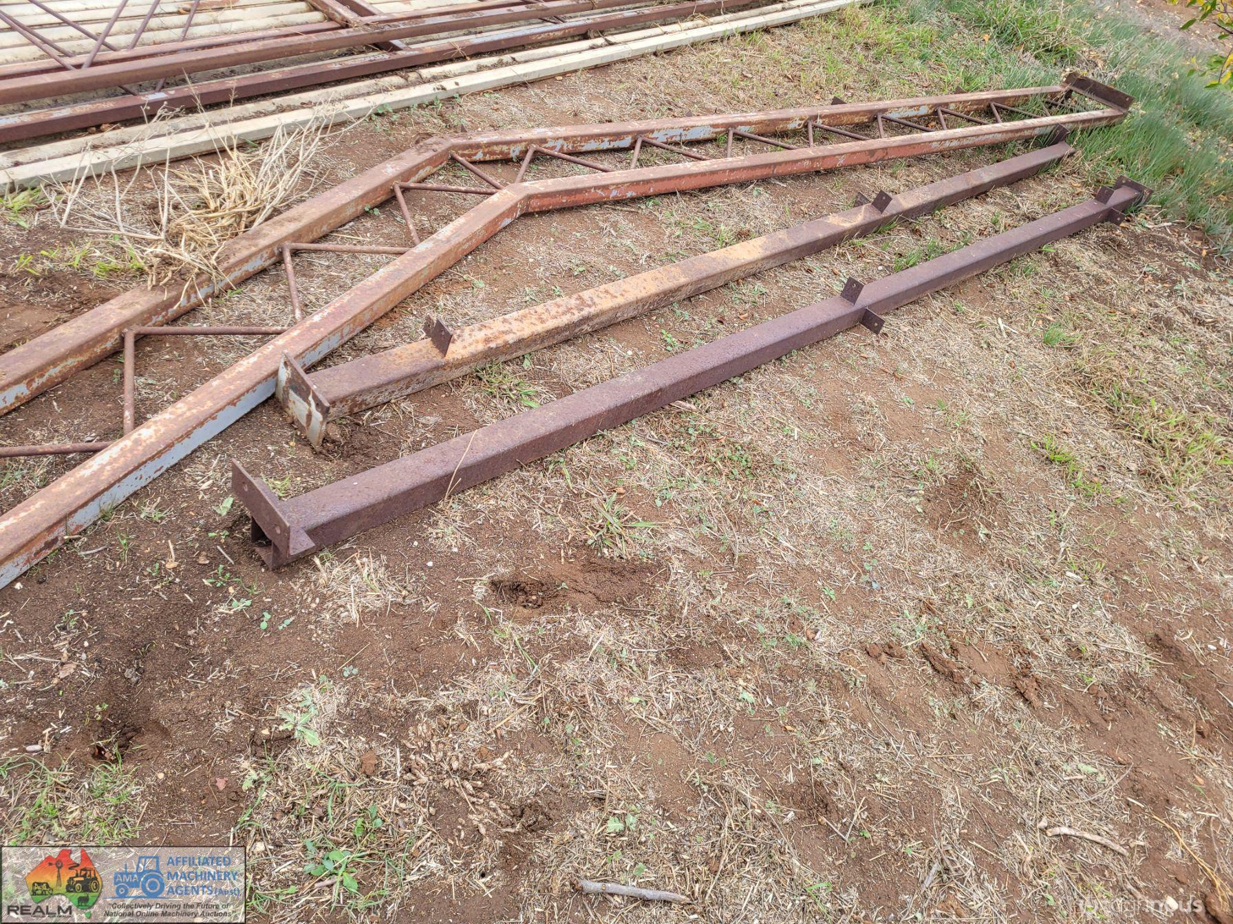 24ft H/duty Roof Truss with 2x 13ft Shed Poles (100x100 RHS)