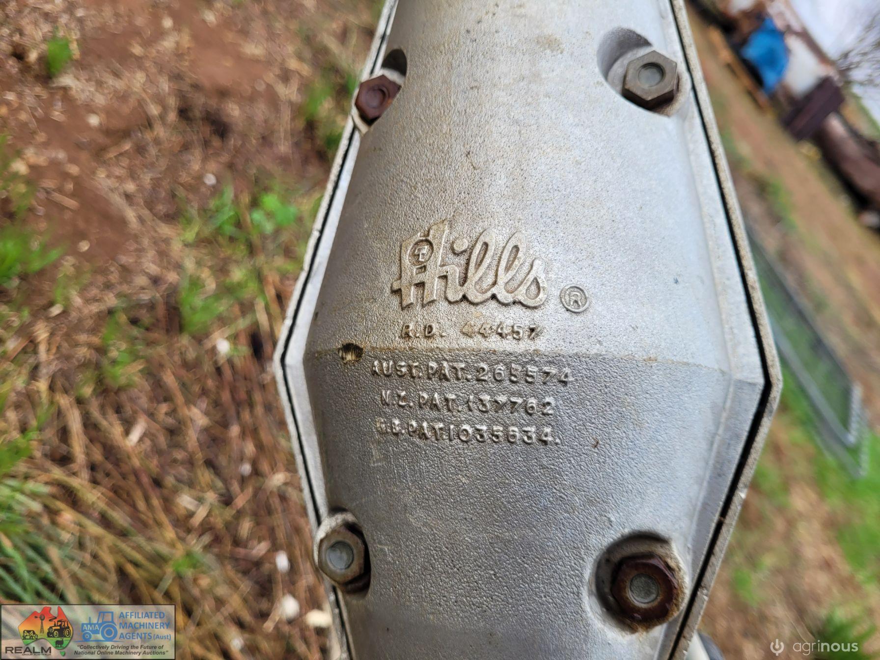 Hills Hoist Clothesline - photo 5