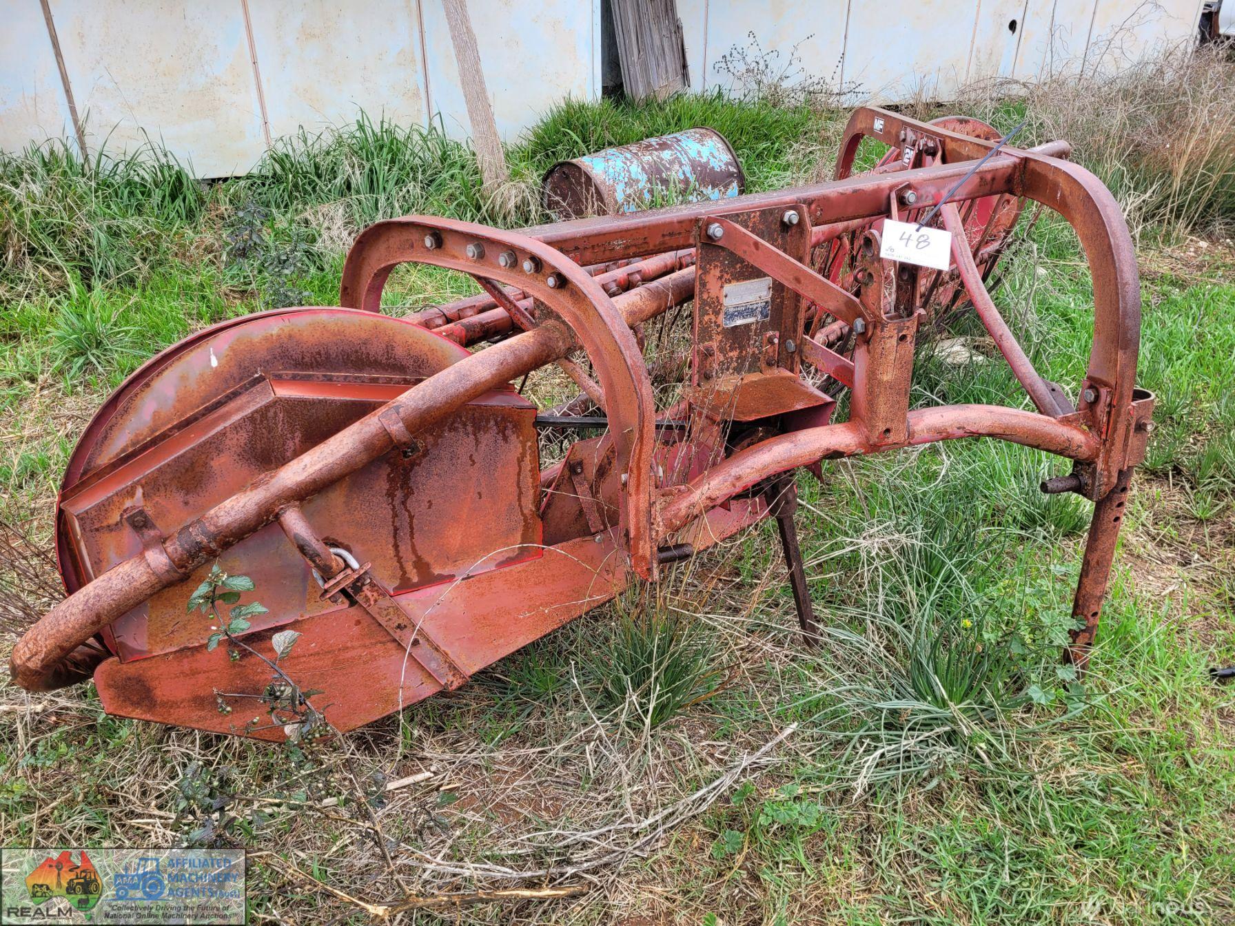 MF-25 Rollerbar Hay Rake - photo 3