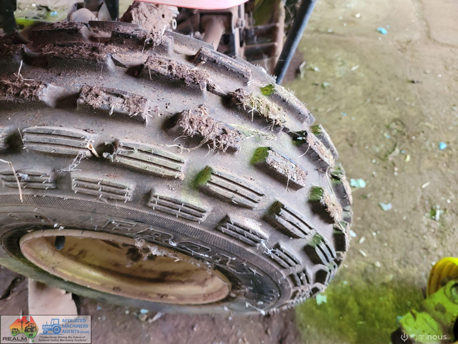 Suzuki LT-250 2WD Quadrunner - photo 2