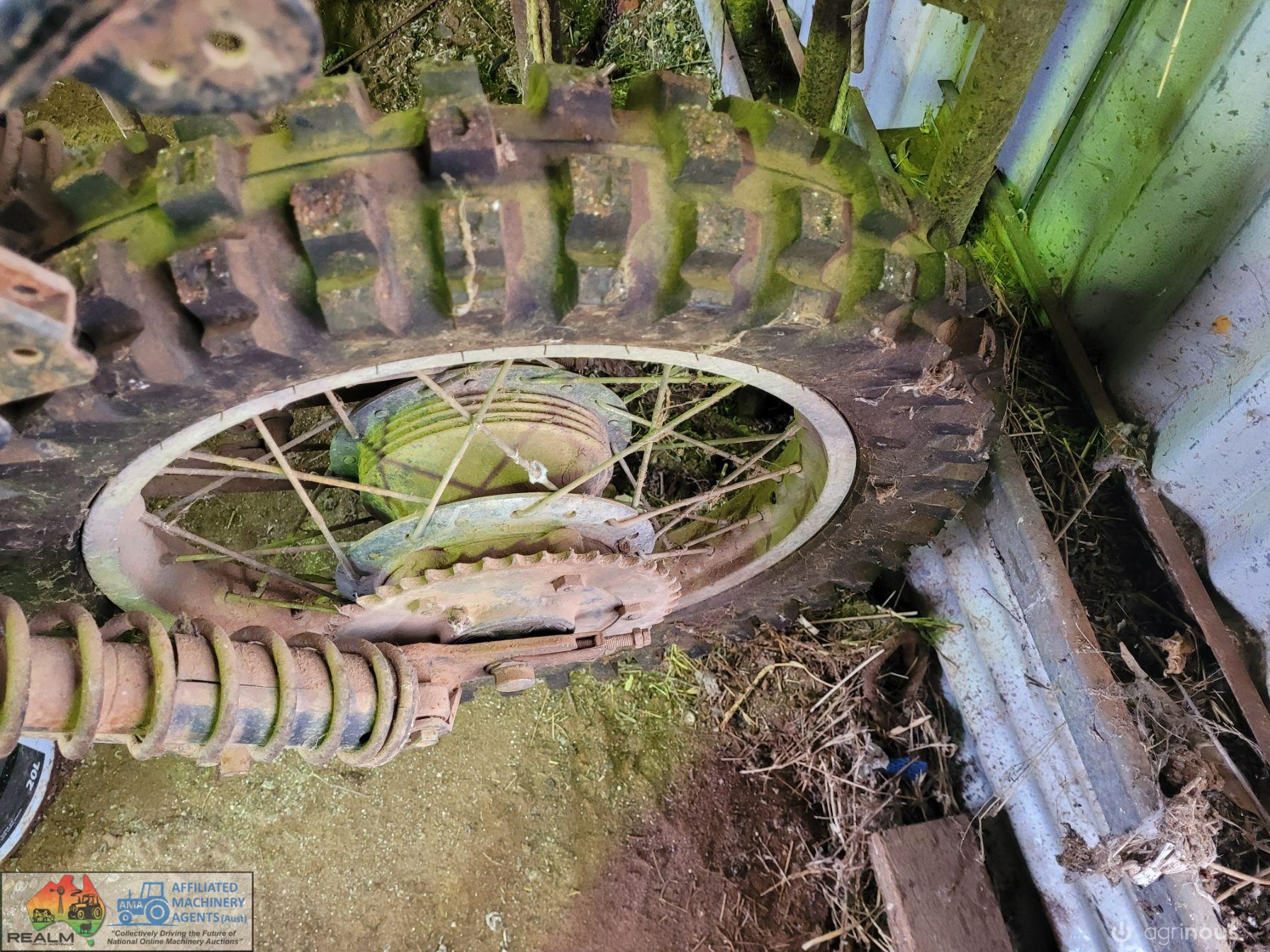 1977 Yamaha XT-500 Motorbike - photo 4