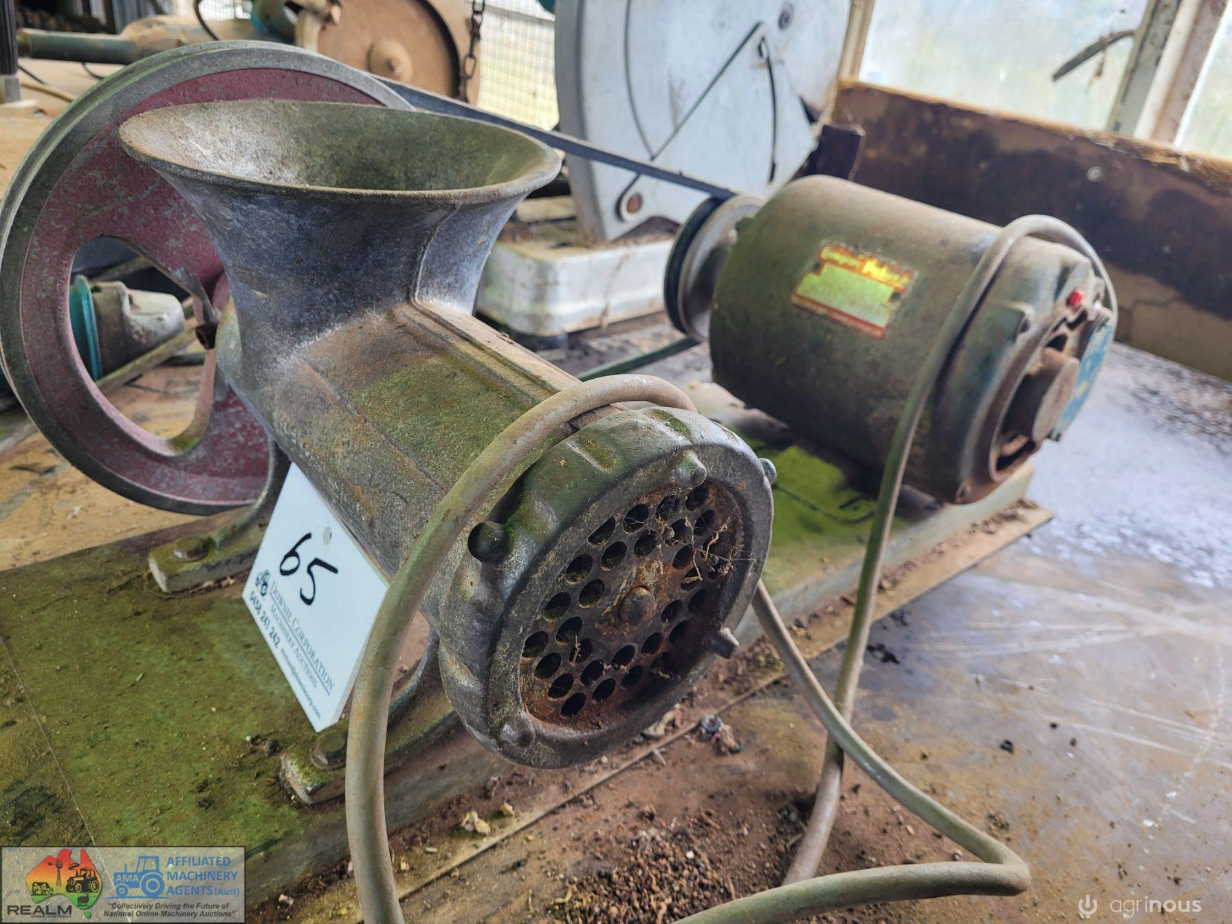 Industrial Size Elec. Meat Mincer
