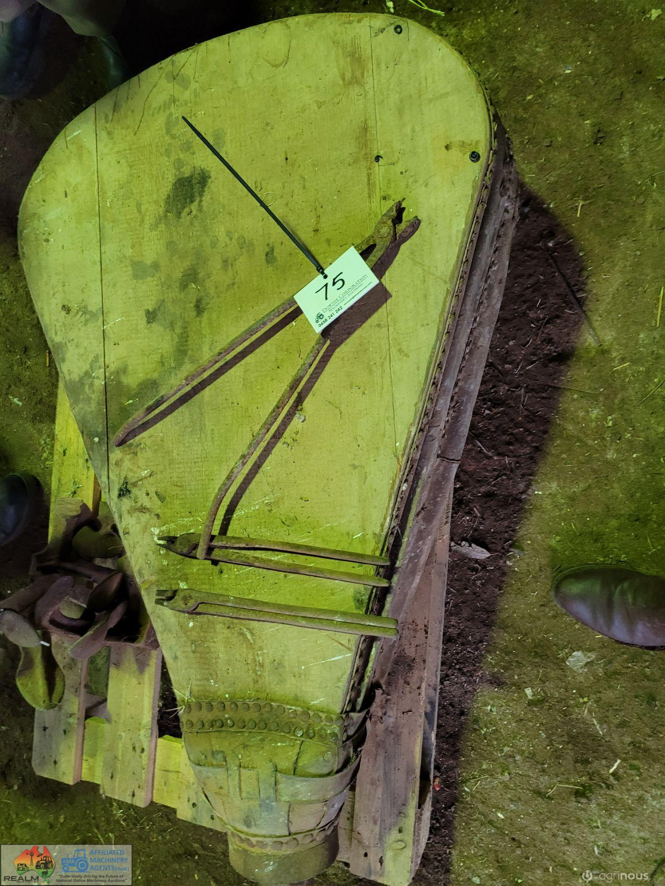Large Antique Blacksmith's Bellows - photo 5